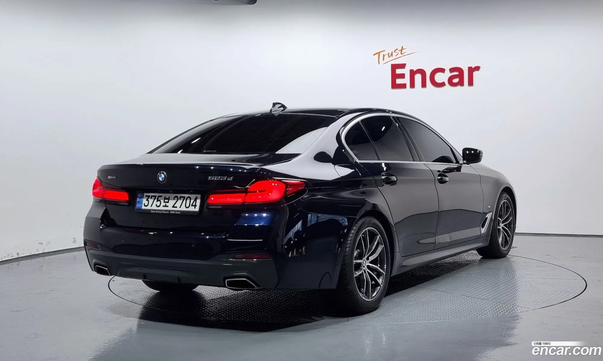 BMW 5 Series G30 523D ​​xDrive M Sports - фотография 120731