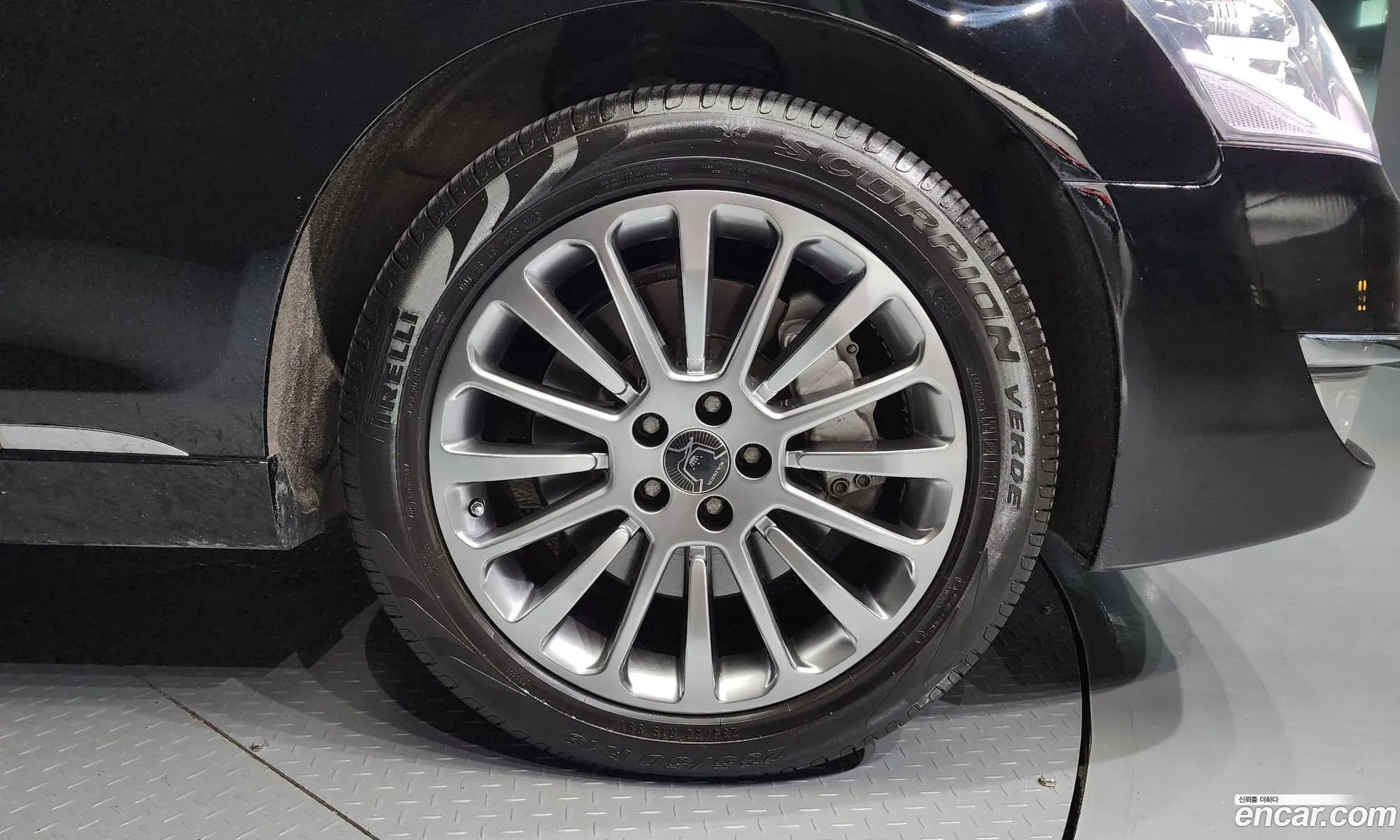 Kg Mobility Ssangyong New Chairman W Cw600 4Tronic Prestige - фотография 4651089