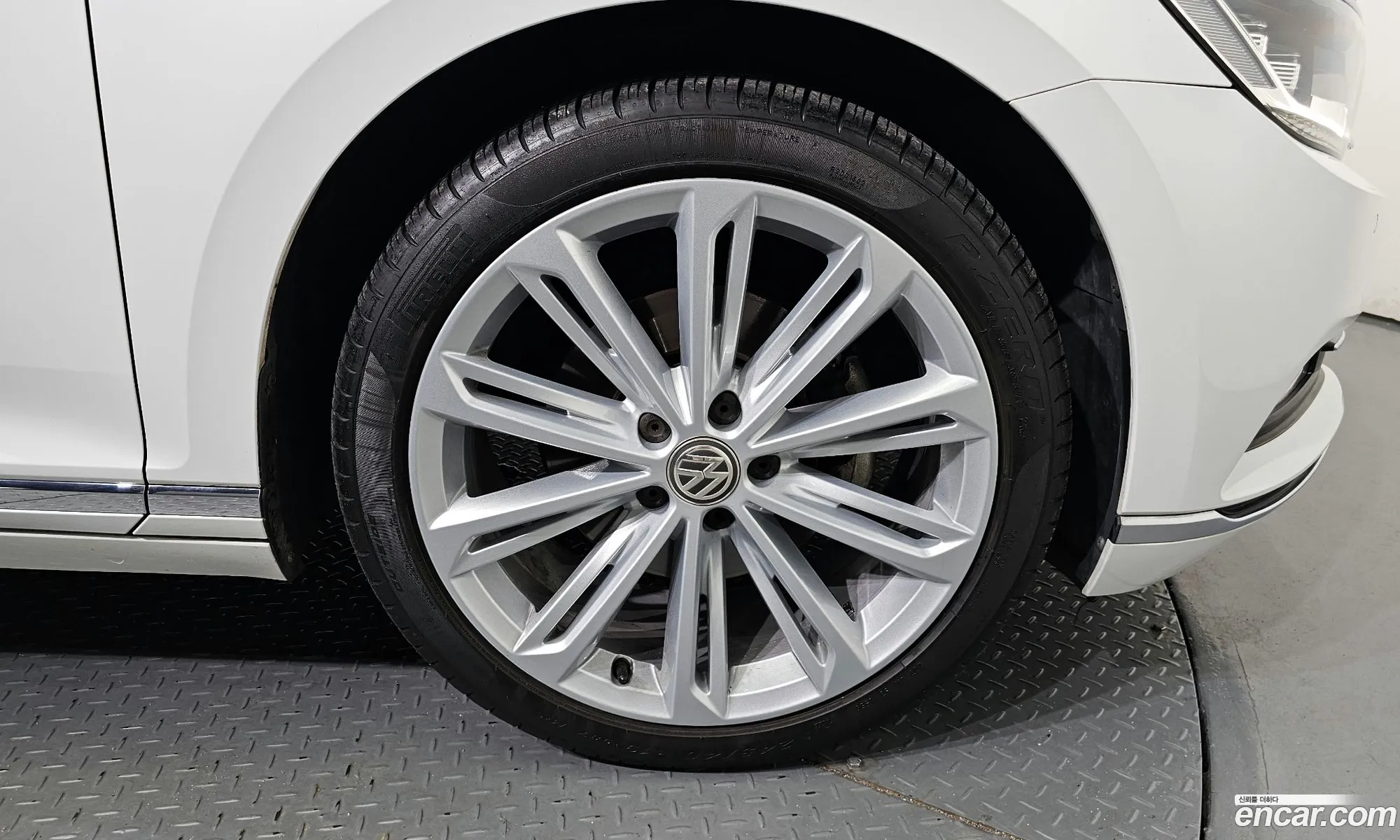 Volkswagen Passat Gt B8 20 Tdi 4Motion Prestige - фотография 12464924