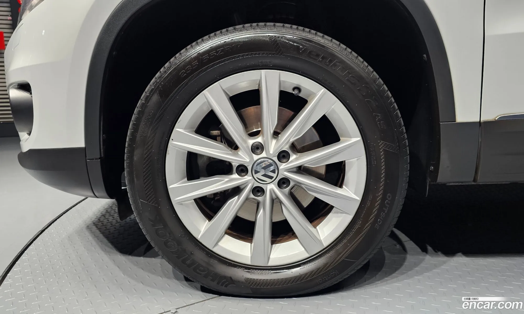 Volkswagen New Tiguan 20 Tdi Comfort 5N - фотография 12591128