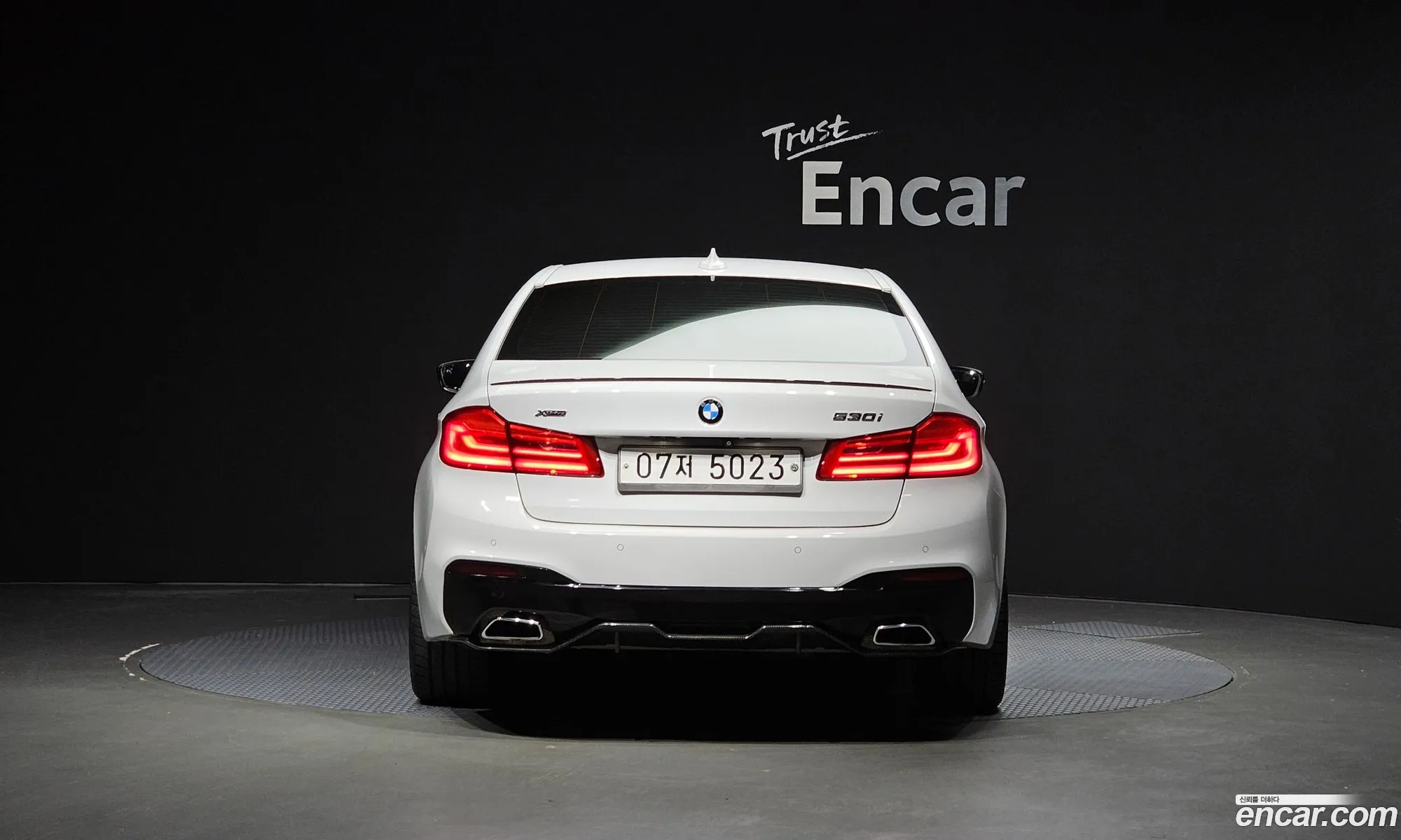 BMW 5 Series G30 530I xDrive M Sports - фотография 147958