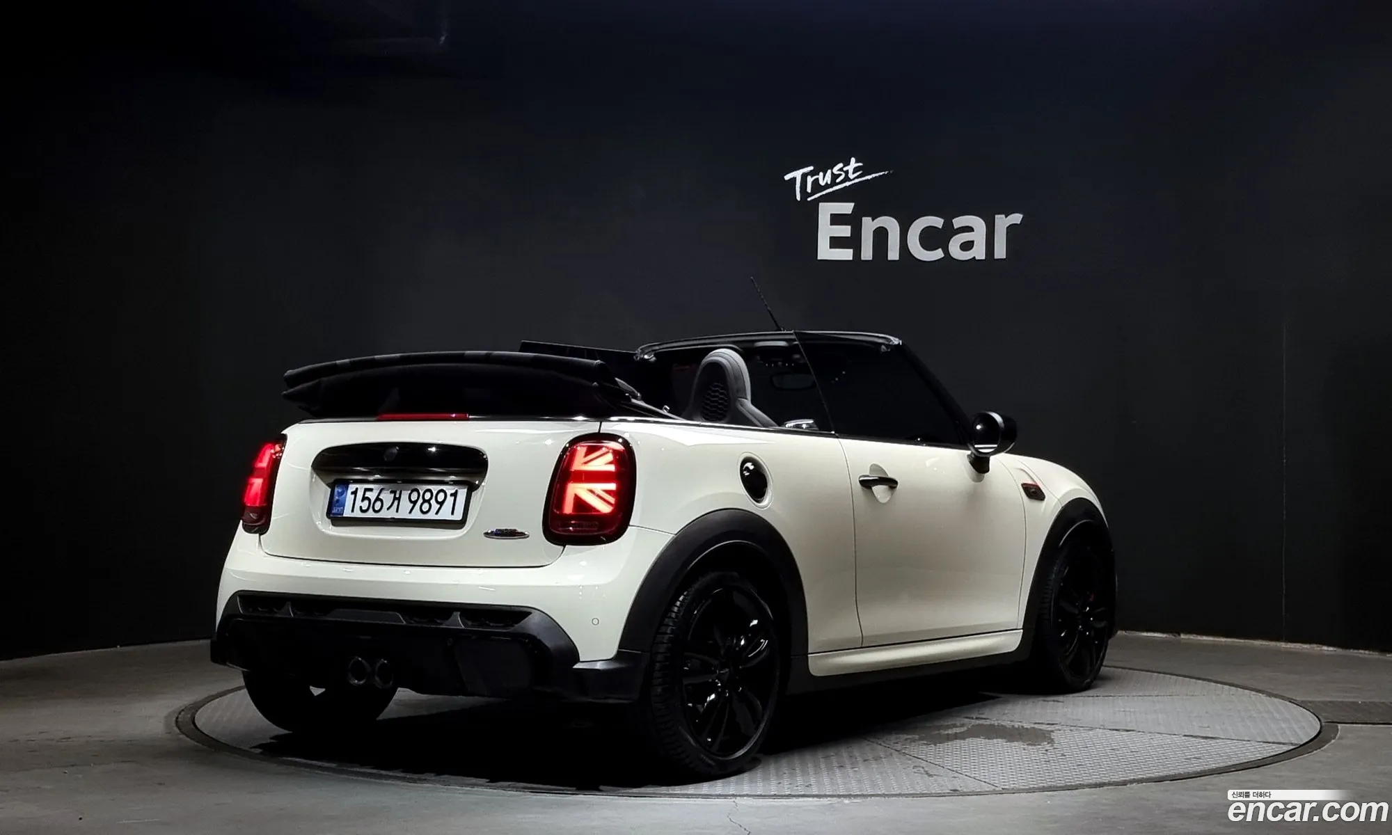 Mini Cooper S Convertible Jcw 3Rd Generation - фотография 689856