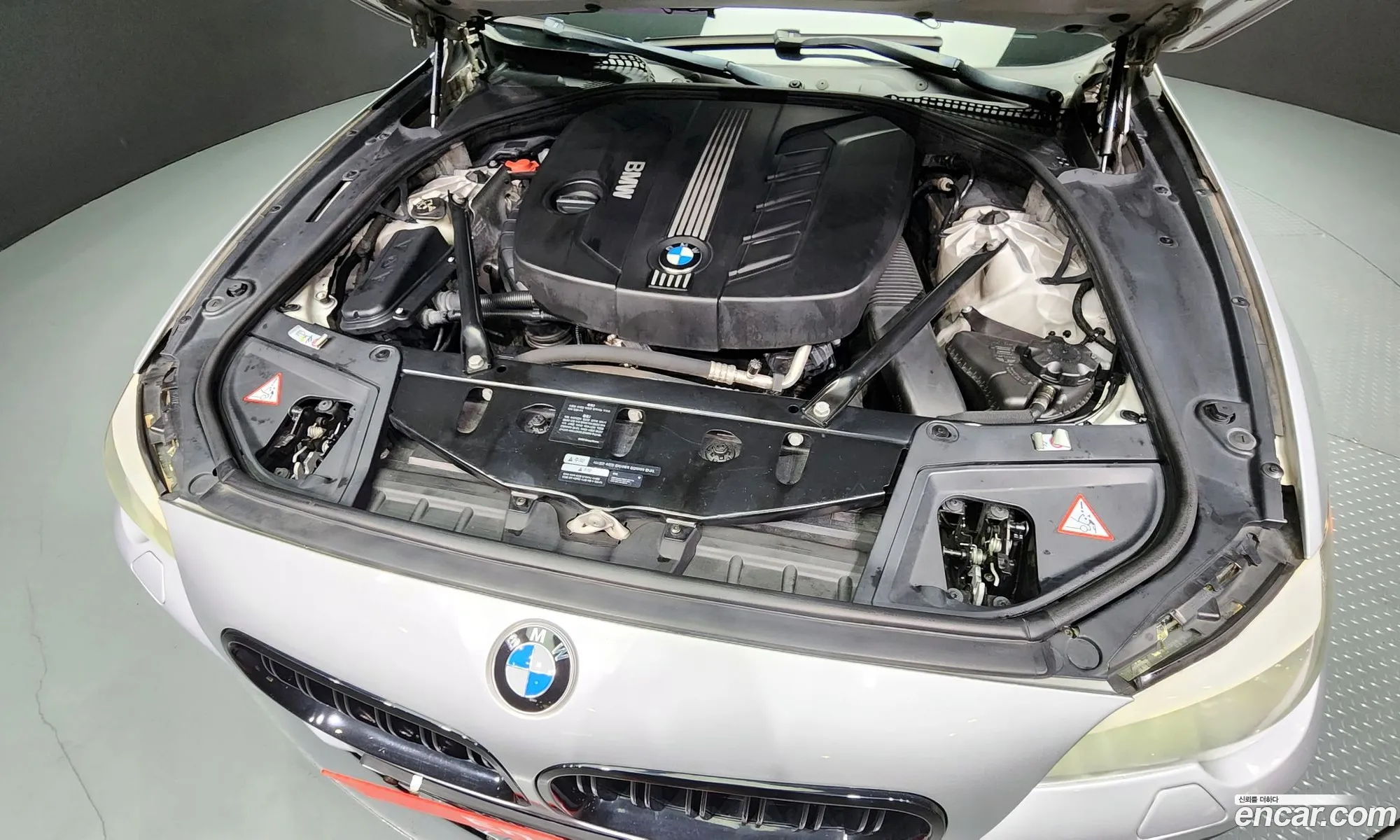 BMW 5 Series F10 520D - фотография 147984