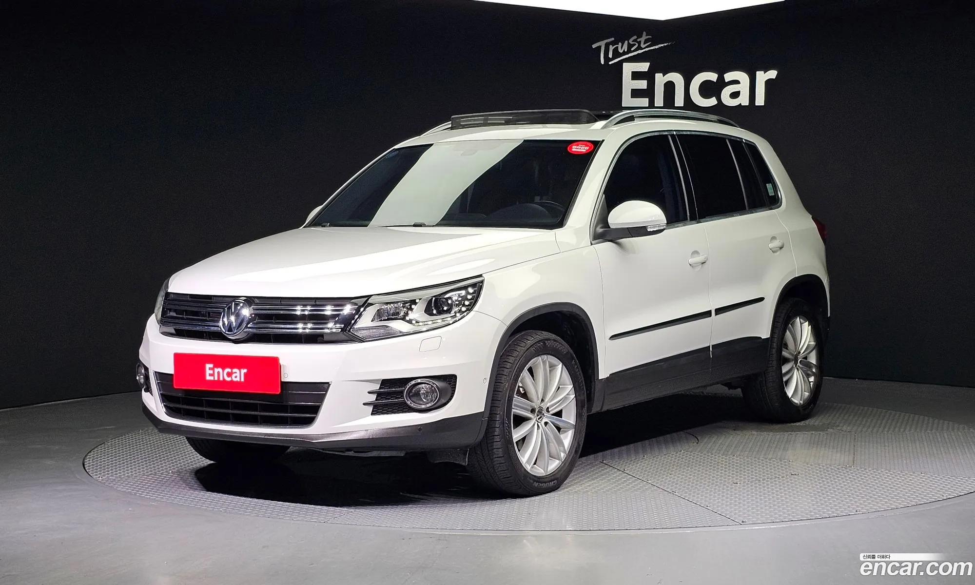 Volkswagen New Tiguan 20 Tdi Premium 5N - фотография 12691963