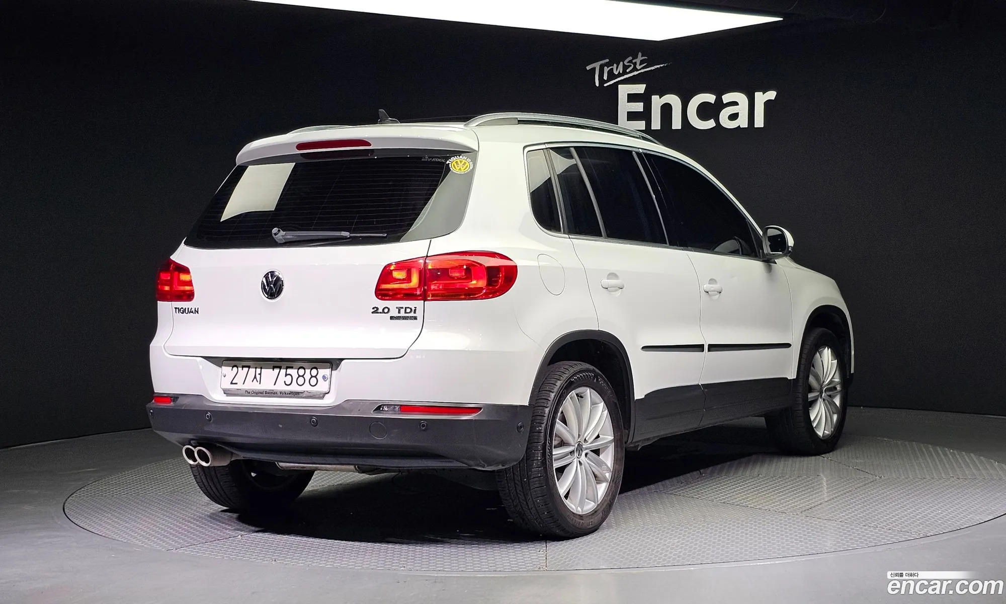 Volkswagen New Tiguan 20 Tdi Premium 5N - фотография 12691964