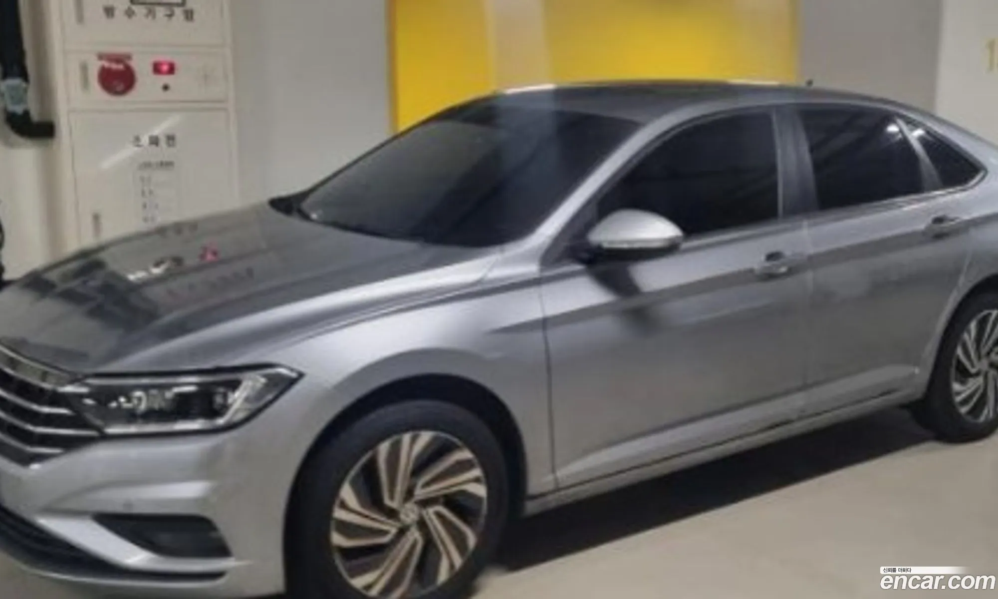 Volkswagen Jetta 7Th Generation 14 Tsi Premium - фотография 12677519
