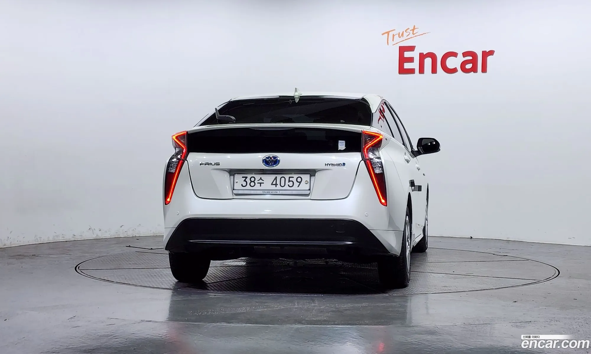 Toyota Prius 4Th Generation 18 E - фотография 15677726