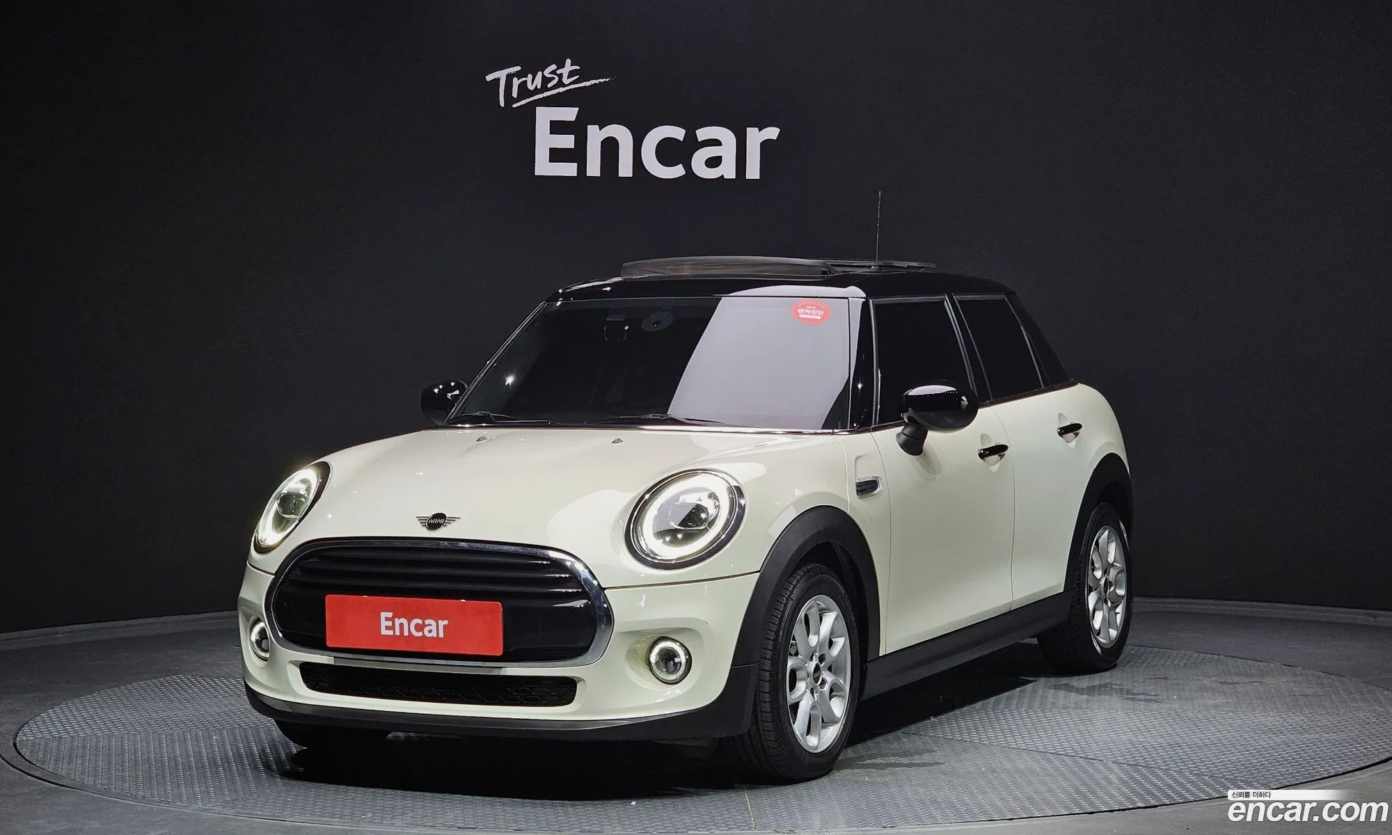 Mini Cooper 5-Door High 3Rd Generation - фотография 779310