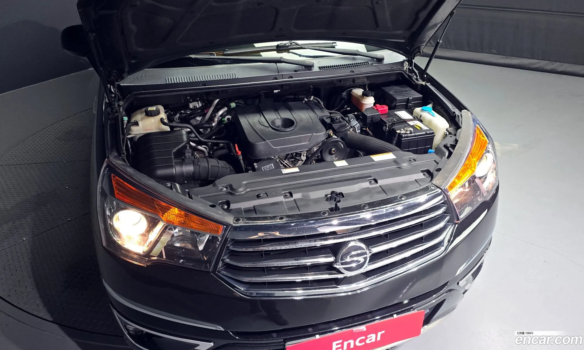 Kg Mobility Ssangyong Korando Turismo 4Wd Tx 9-Seater - фотография 4593535