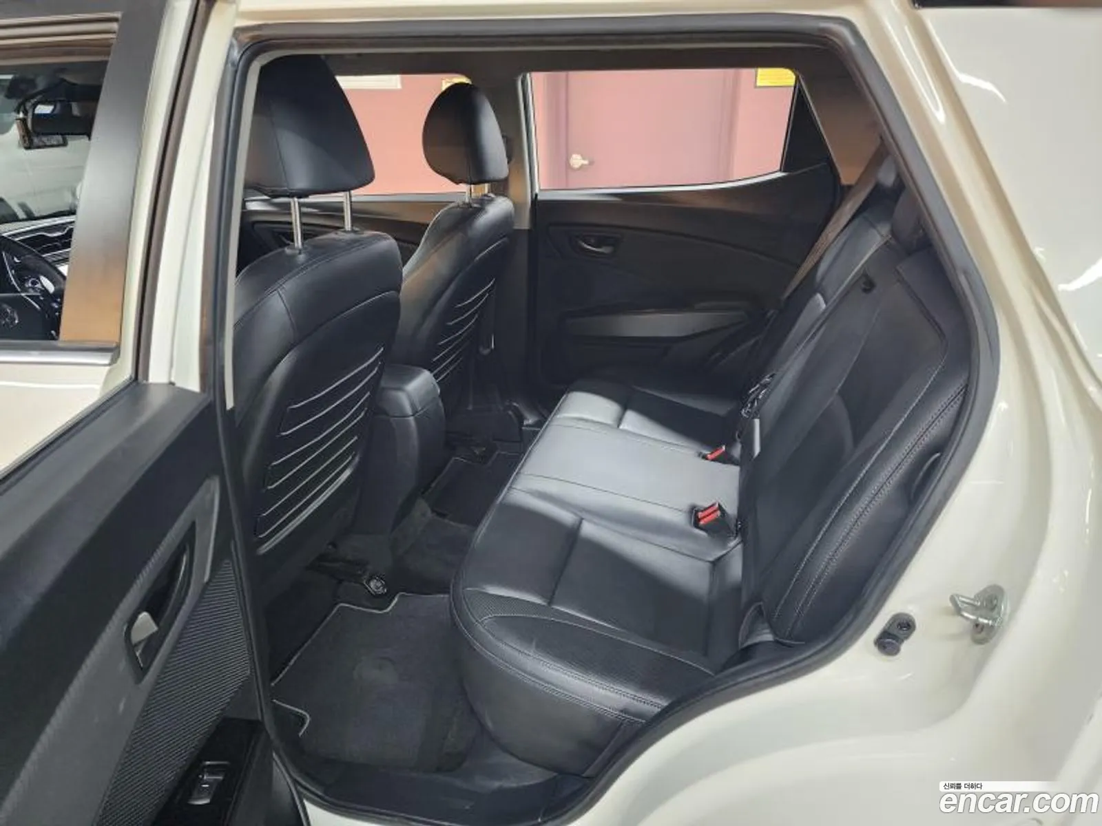 Kg Mobility Ssangyong Very New Tivoli Diesel 16 2Wd V3 - фотография 4643251