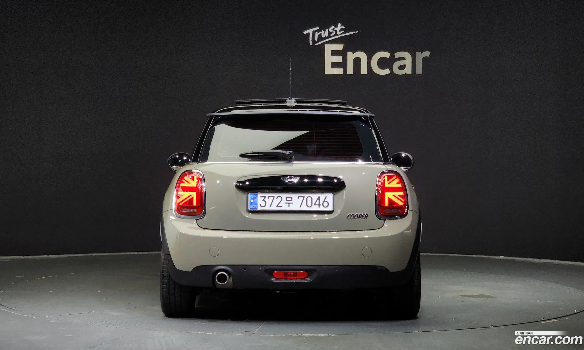 Mini Cooper High 3Rd Generation - фотография 689834