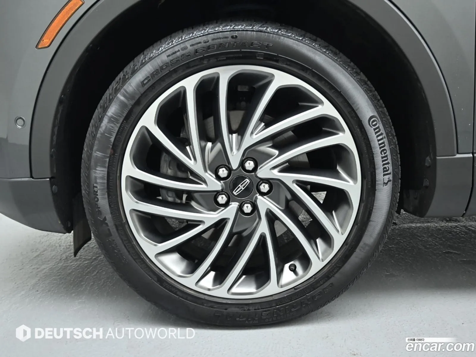 Lincoln Nautilus 27 Reserve Awd - фотография 4810638