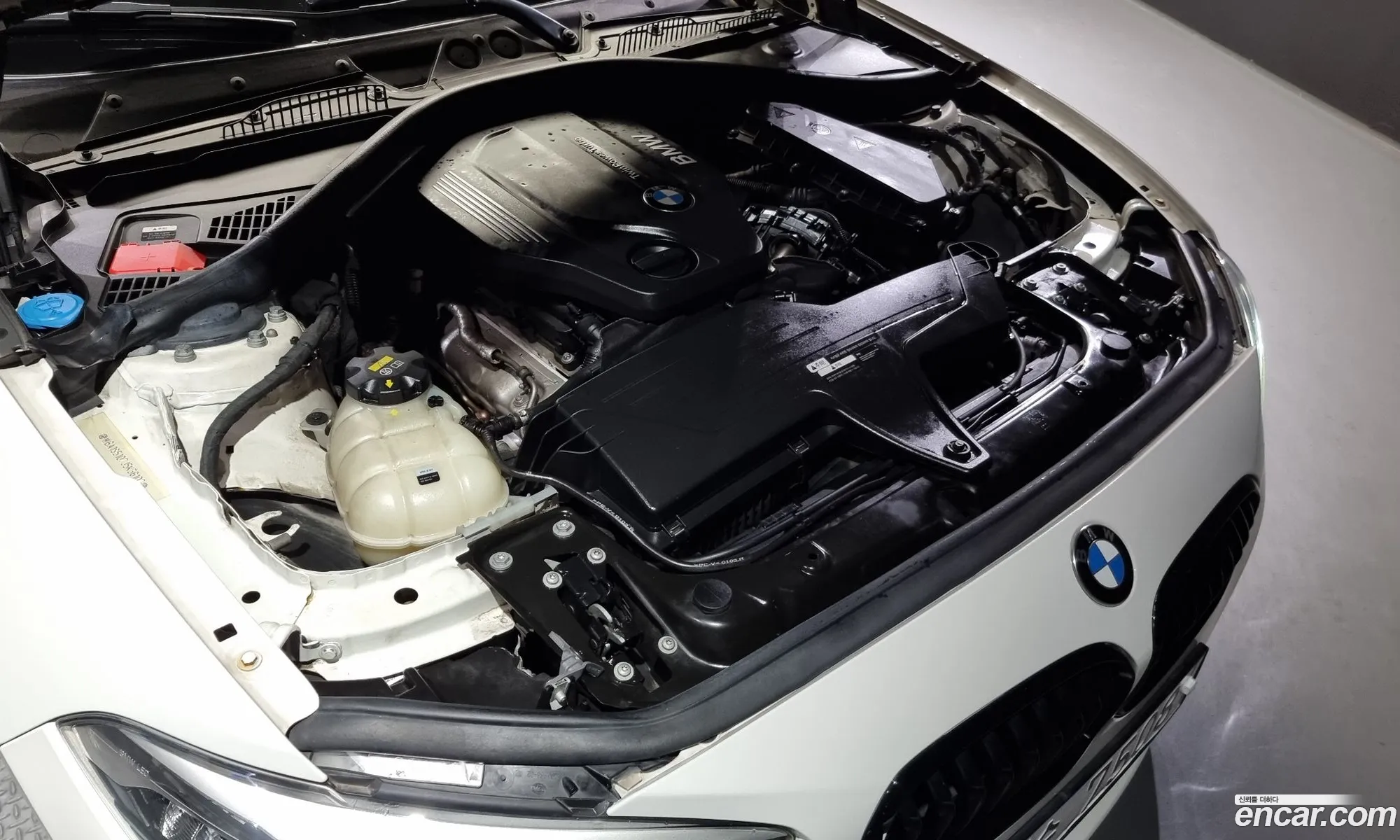 BMW 1 Series F20 118D M Sports Shadow 5-Door - фотография 12612177