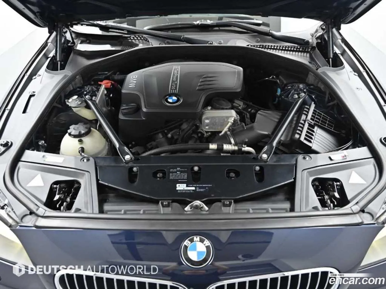 BMW 5 Series F10 528I - фотография 14084949