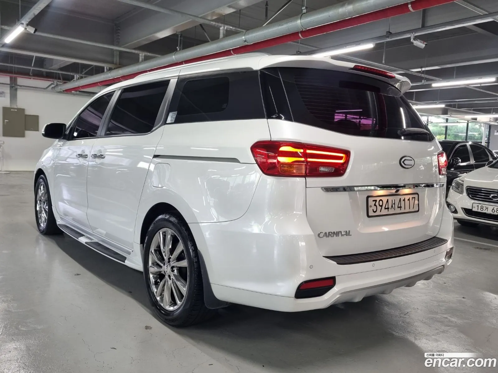 Kia The New Carnival 9-Seater Luxury - фотография 12551314