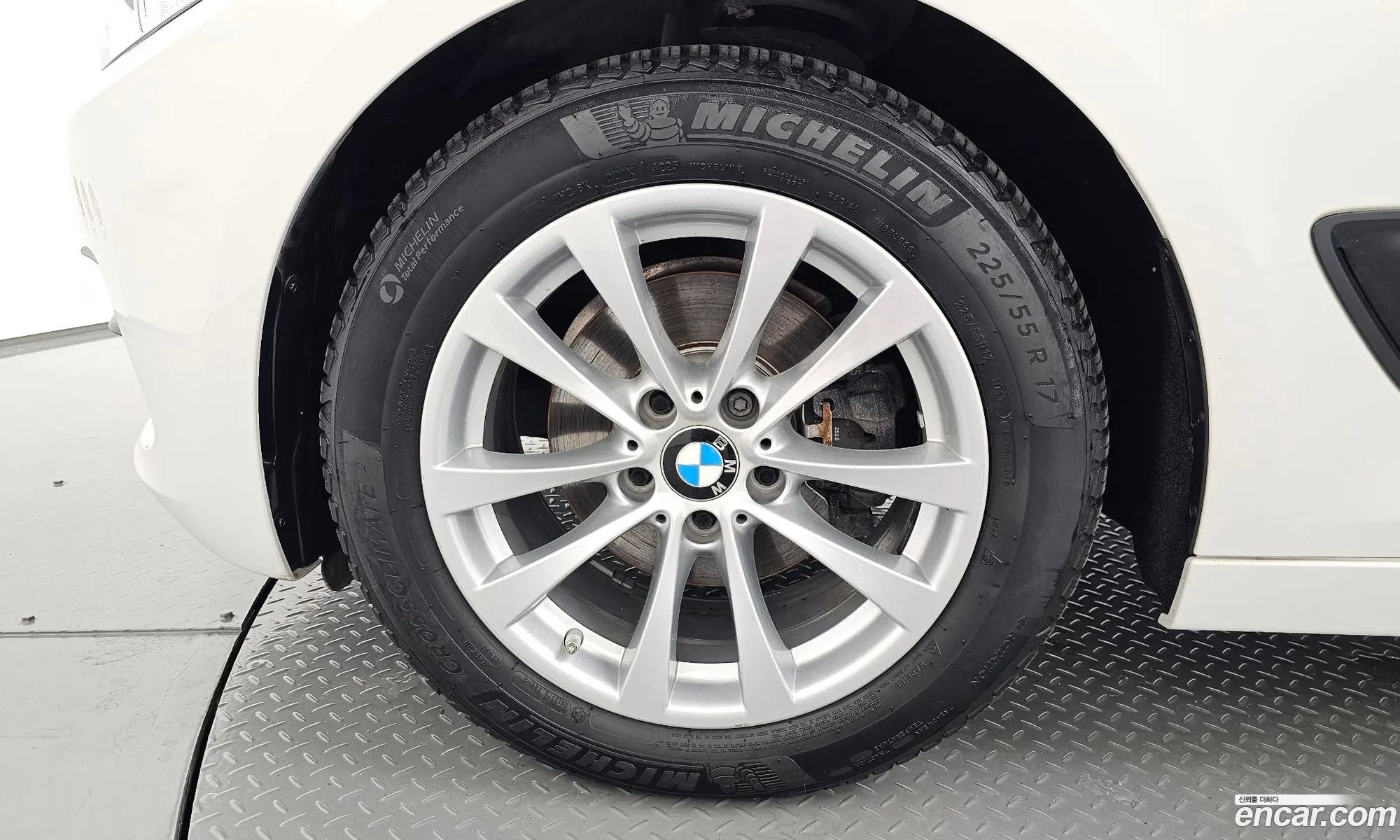 BMW 3 Series Gt F34 Gt 320D xDrive - фотография 12612152