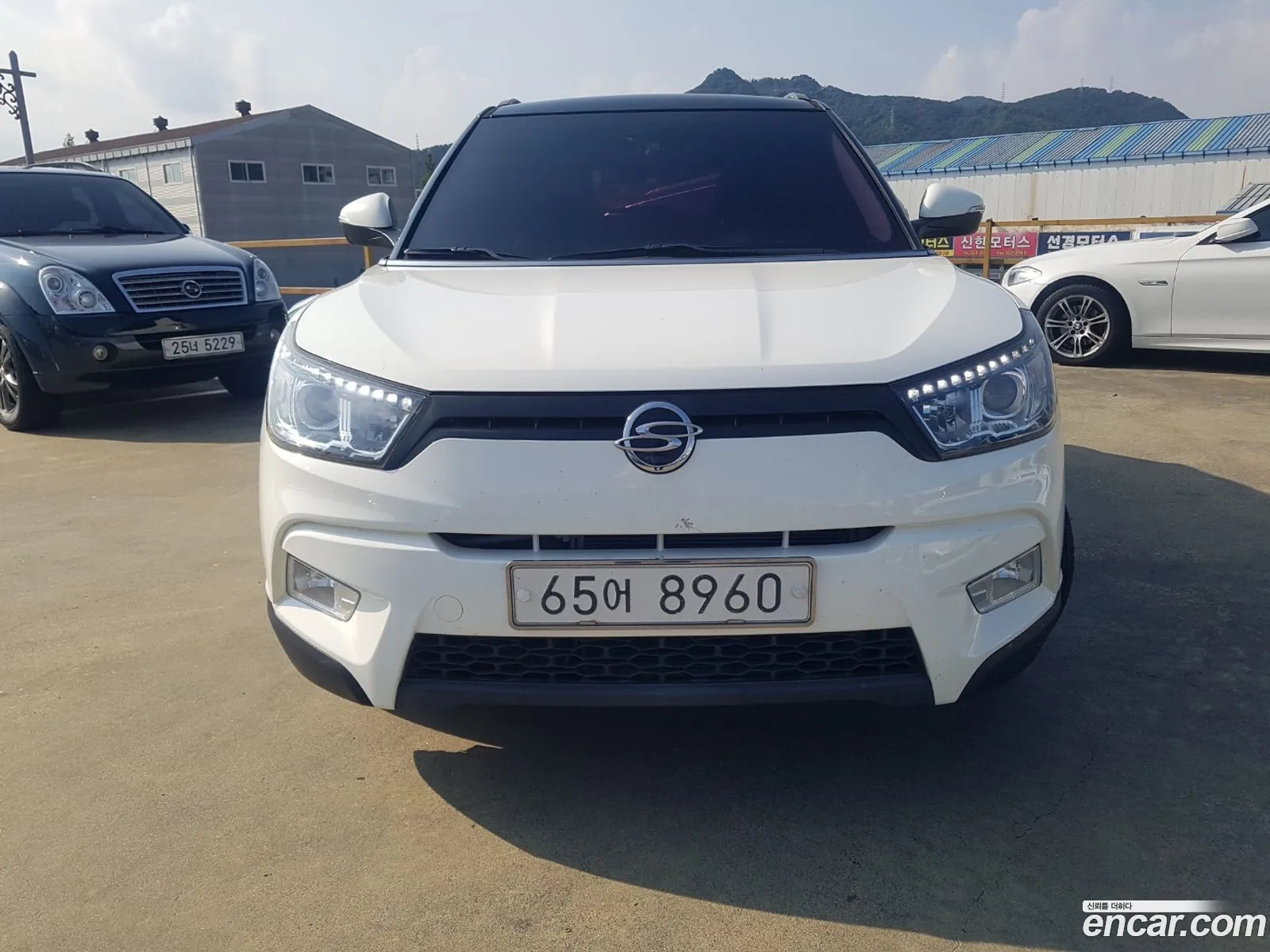 Kg Mobility Ssangyong Tivoli Lx 2Wd Luxury Model - фотография 4616606