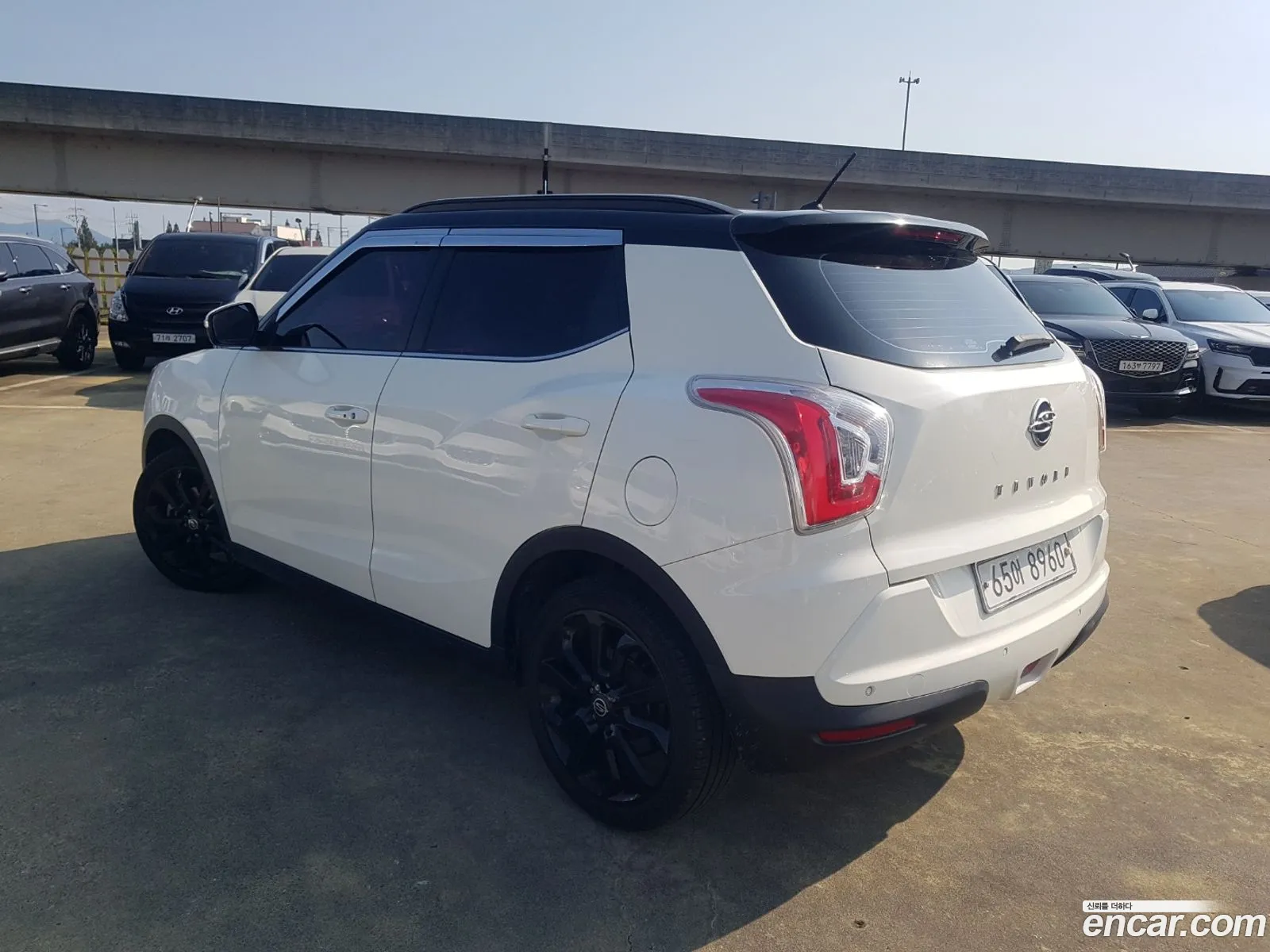 Kg Mobility Ssangyong Tivoli Lx 2Wd Luxury Model - фотография 4616610