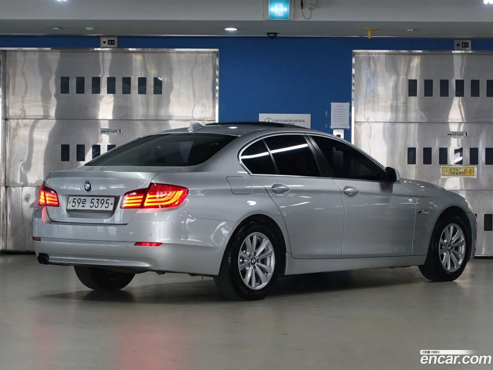 BMW 5 Series F10 520D - фотография 148064