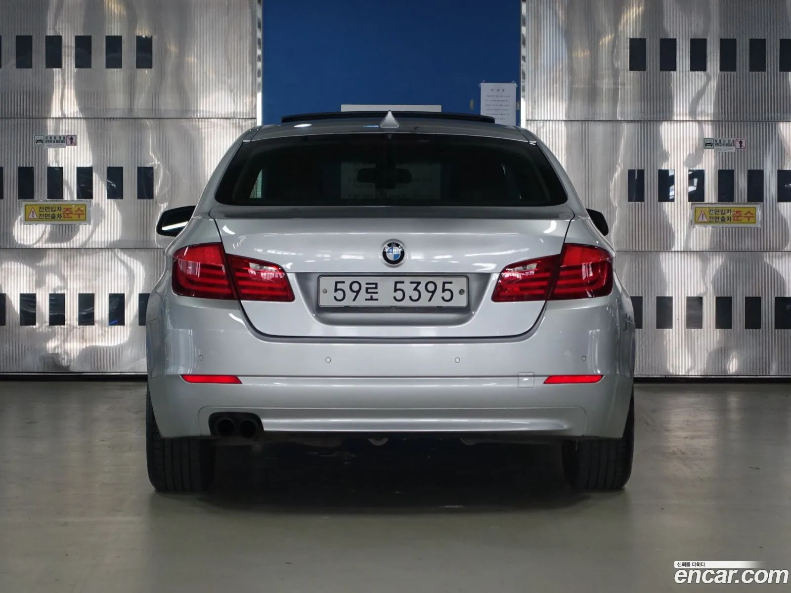 BMW 5 Series F10 520D - фотография 148066