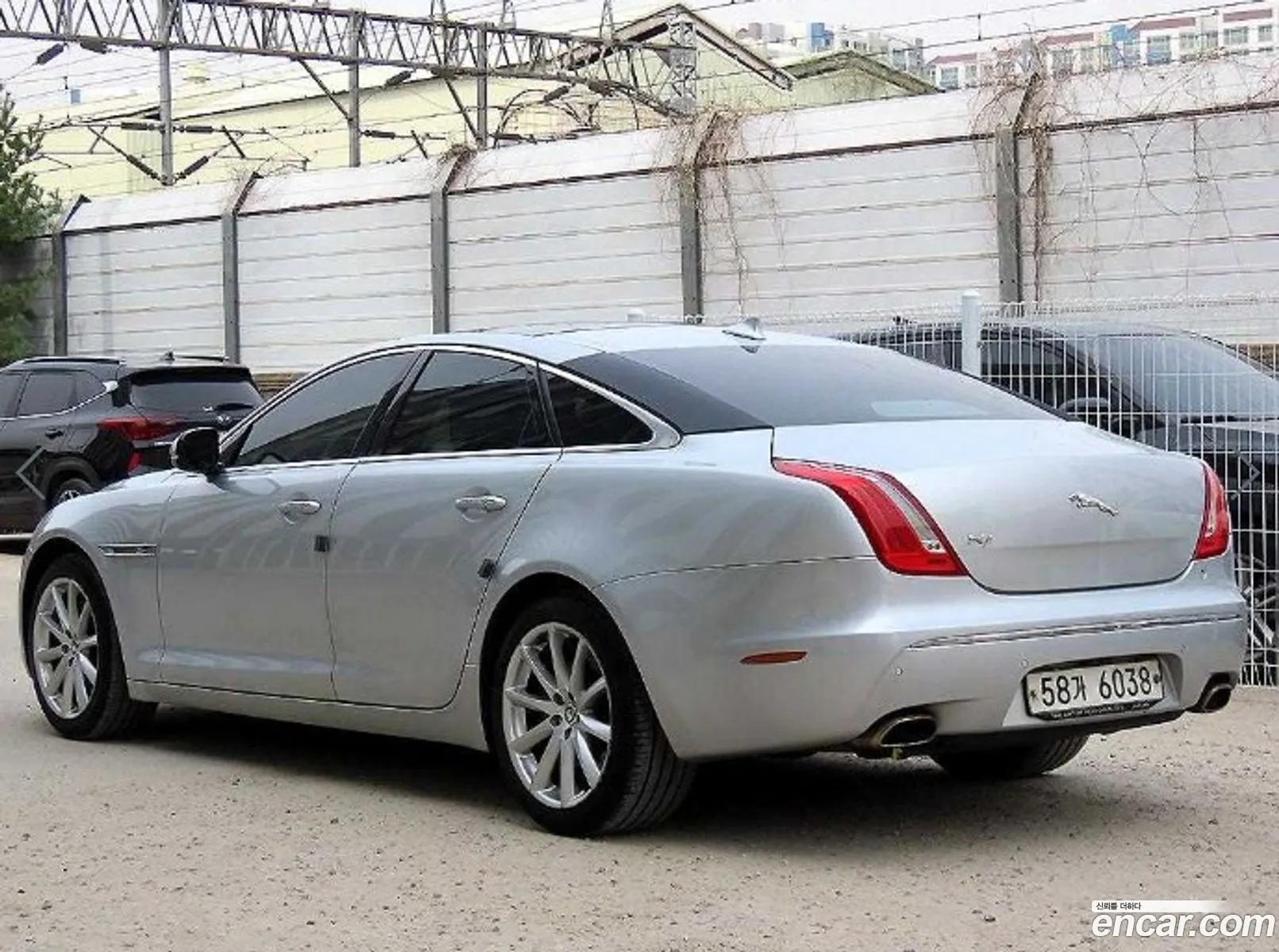 Jaguar All New Xj 30D Premium Luxury Swb X351 - фотография 4482473