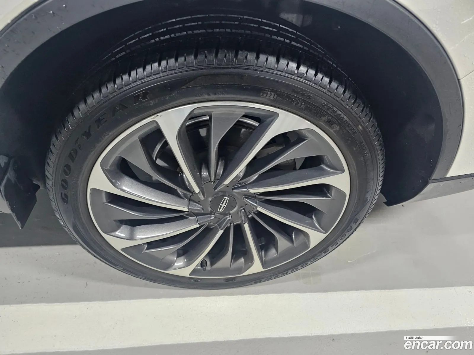 Lincoln Aviator 2Nd Generation 30 Reserve Awd - фотография 4810599