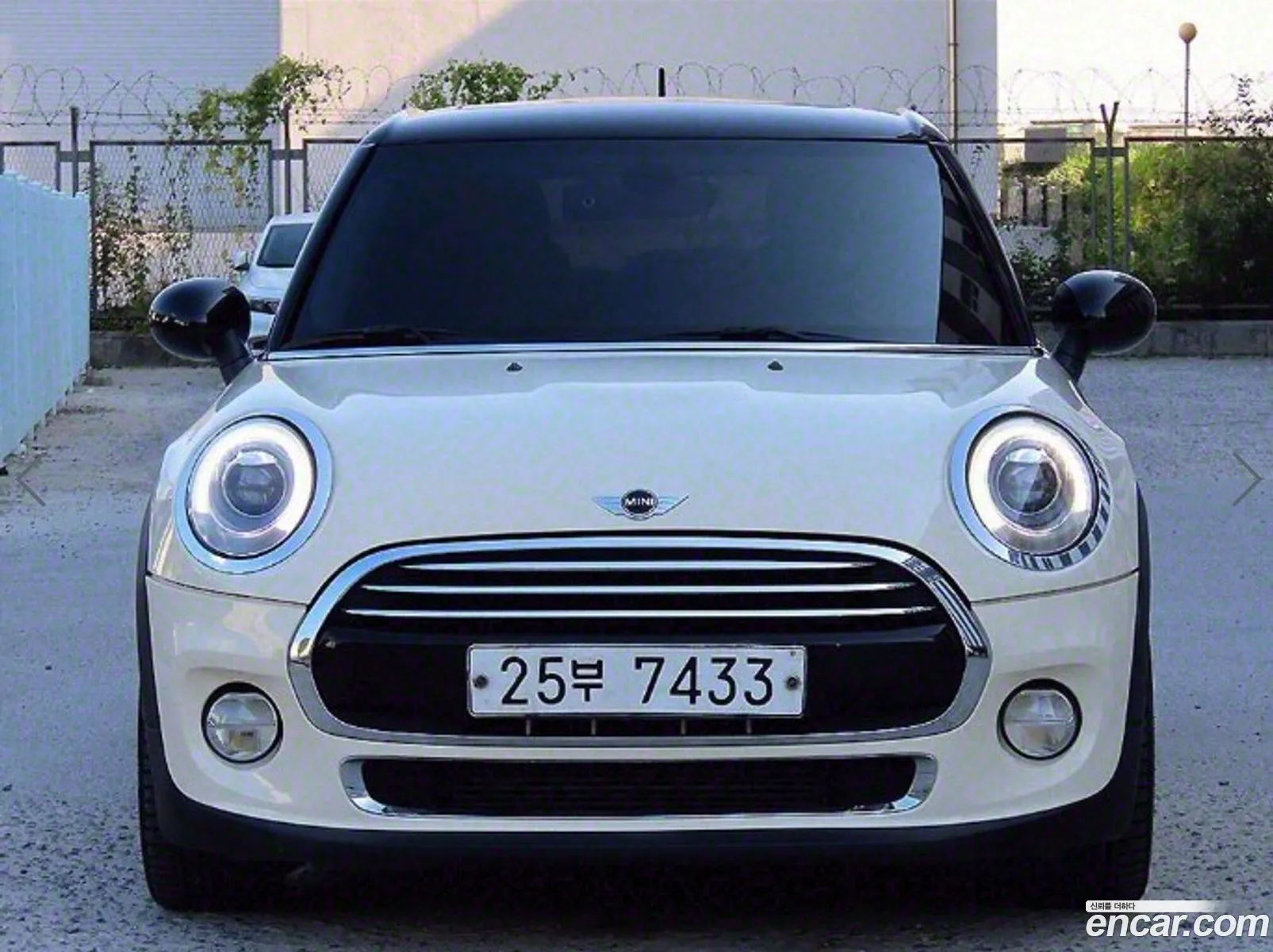 Mini Cooper D 5-Door High 3Rd Generation - фотография 703139