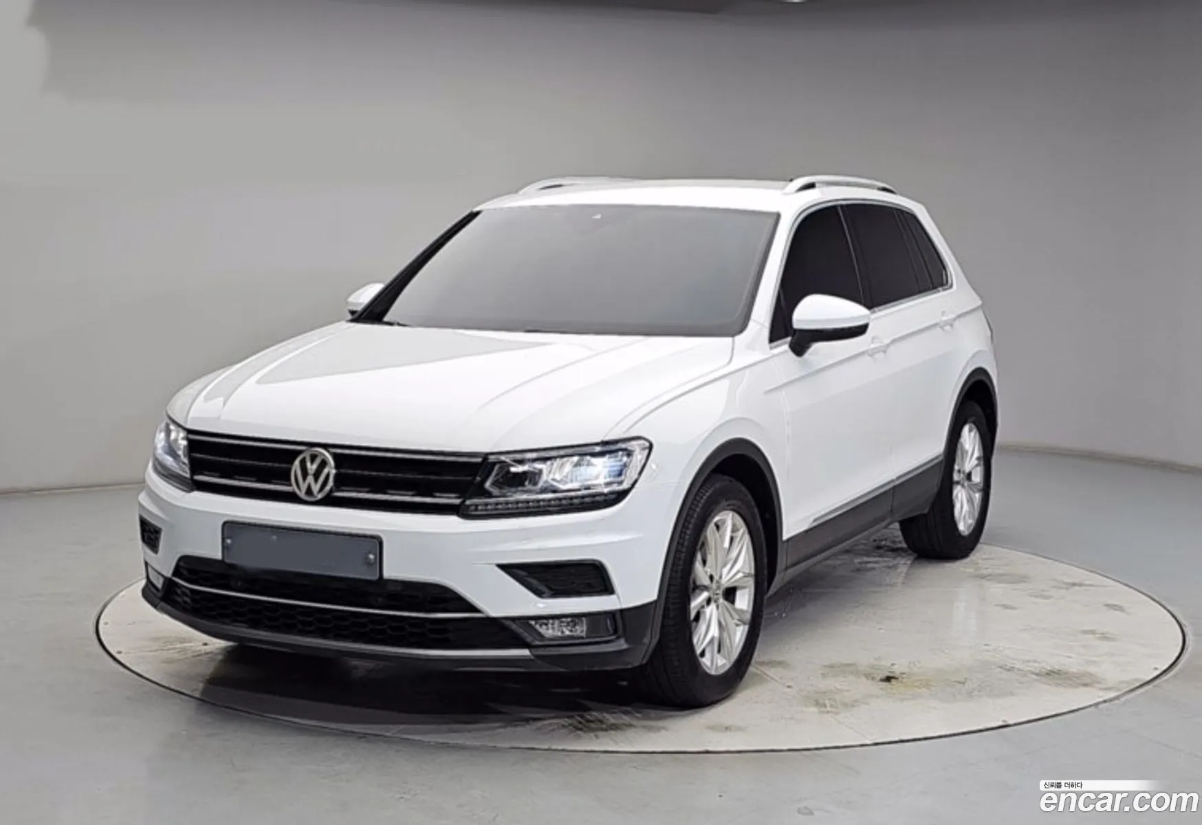 Volkswagen Tiguan 2Nd Generation 20 Tdi Premium - фотография 12665157