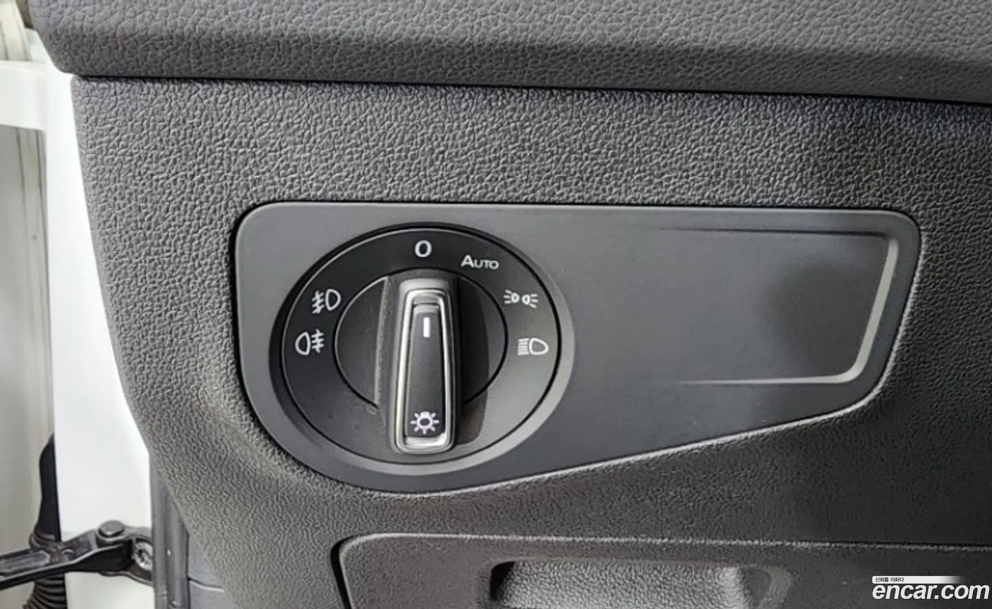 Volkswagen Tiguan 2Nd Generation 20 Tdi Premium - фотография 12665160