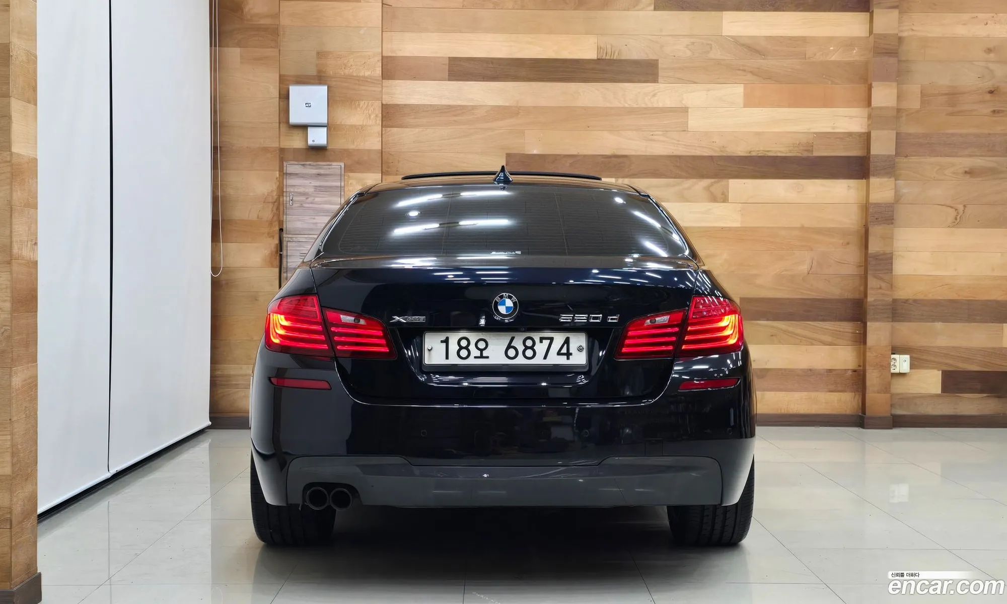 BMW 5 Series F10 520D xDrive M Aerodynamics - фотография 11572543