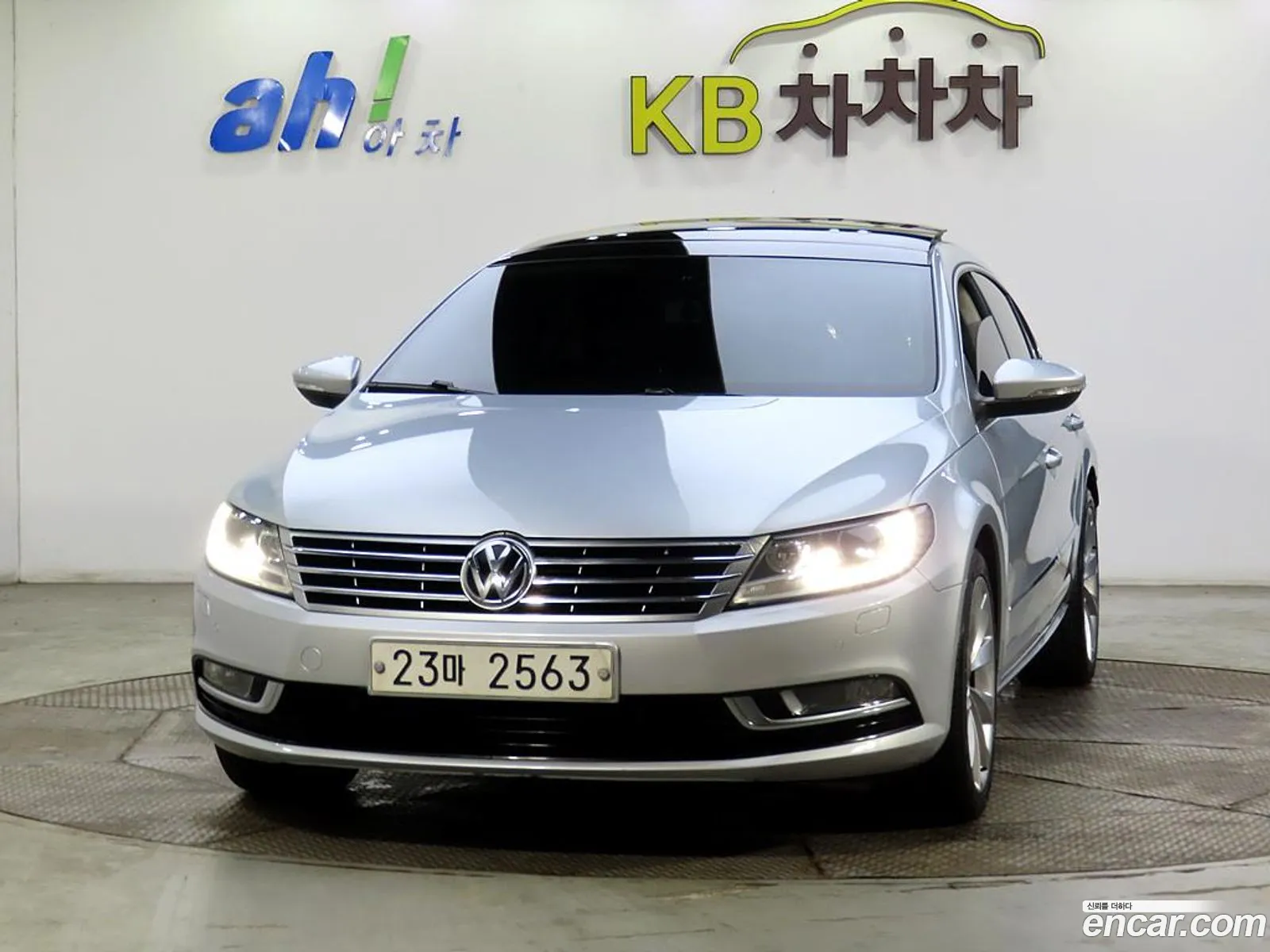 Volkswagen New Cc 20 Tdi Bluemotion 4Motion - фотография 12635237