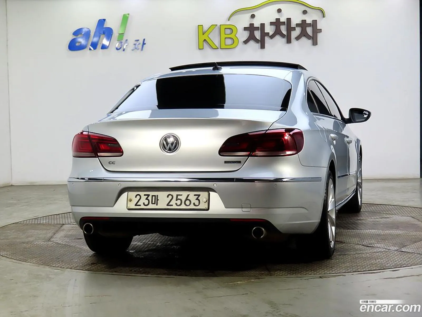 Volkswagen New Cc 20 Tdi Bluemotion 4Motion - фотография 12635238