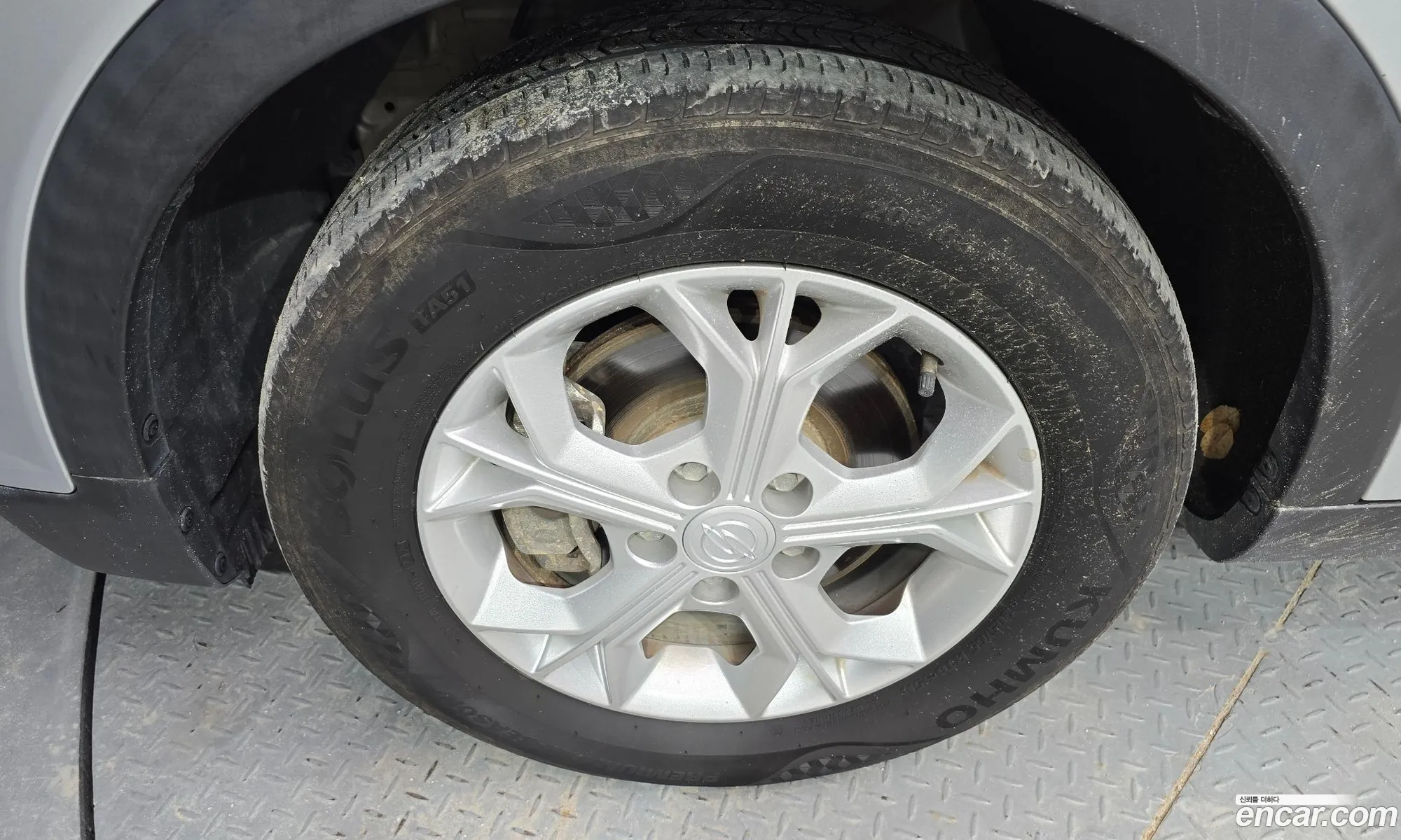 Kg Mobility Ssangyong Very New Tivoli Gasoline 15 2Wd V1 - фотография 4243556