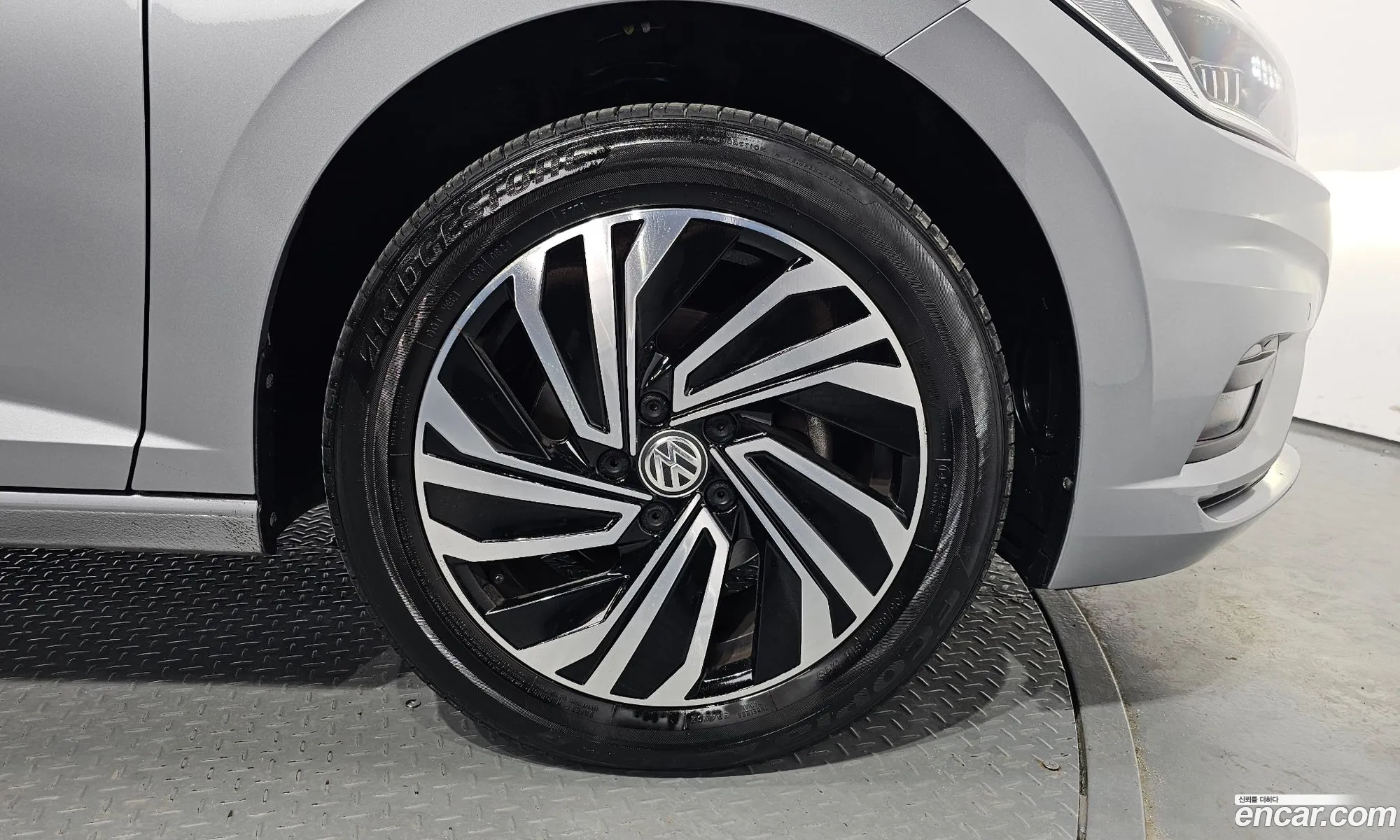 Volkswagen Jetta 7Th Generation 14 Tsi Prestige - фотография 12633573