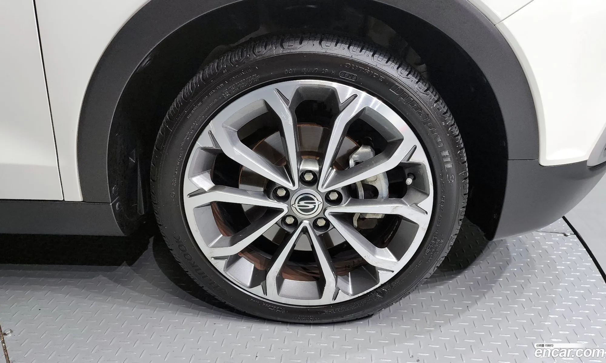 Kg Mobility Ssangyong Tivoli Air Diesel Ix 2Wd - фотография 4243520