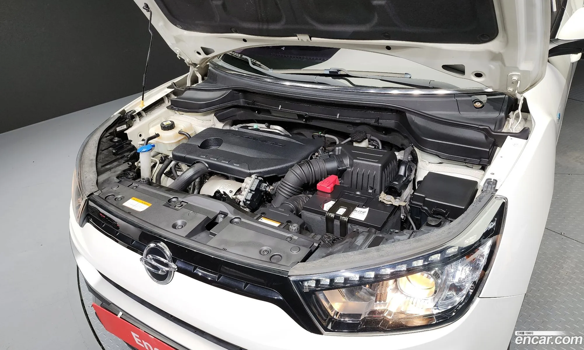Kg Mobility Ssangyong Tivoli Air Diesel Ix 2Wd - фотография 4243521
