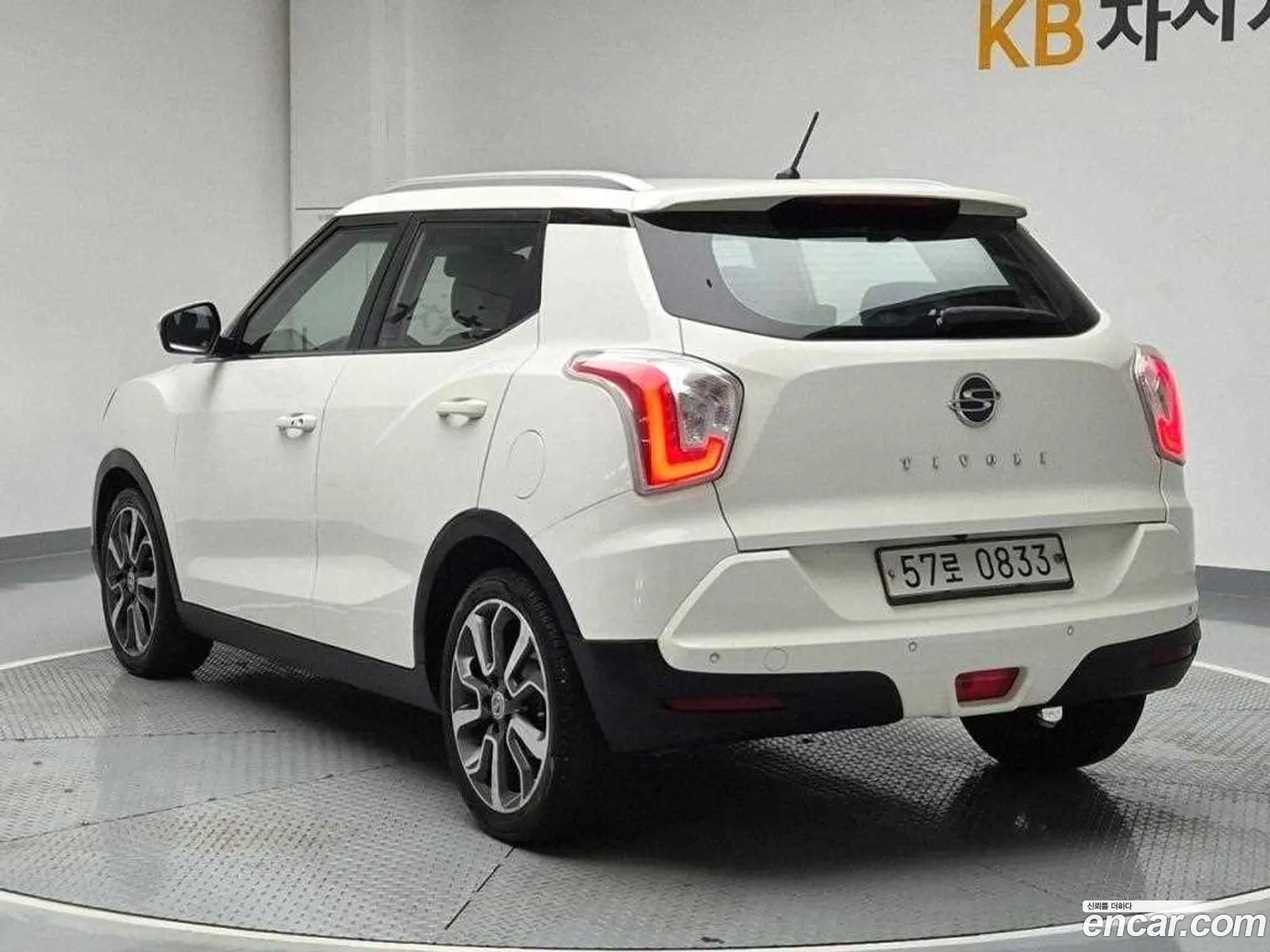 Kg Mobility Ssangyong Tivoli Lx 2Wd Luxury Model - фотография 4275646