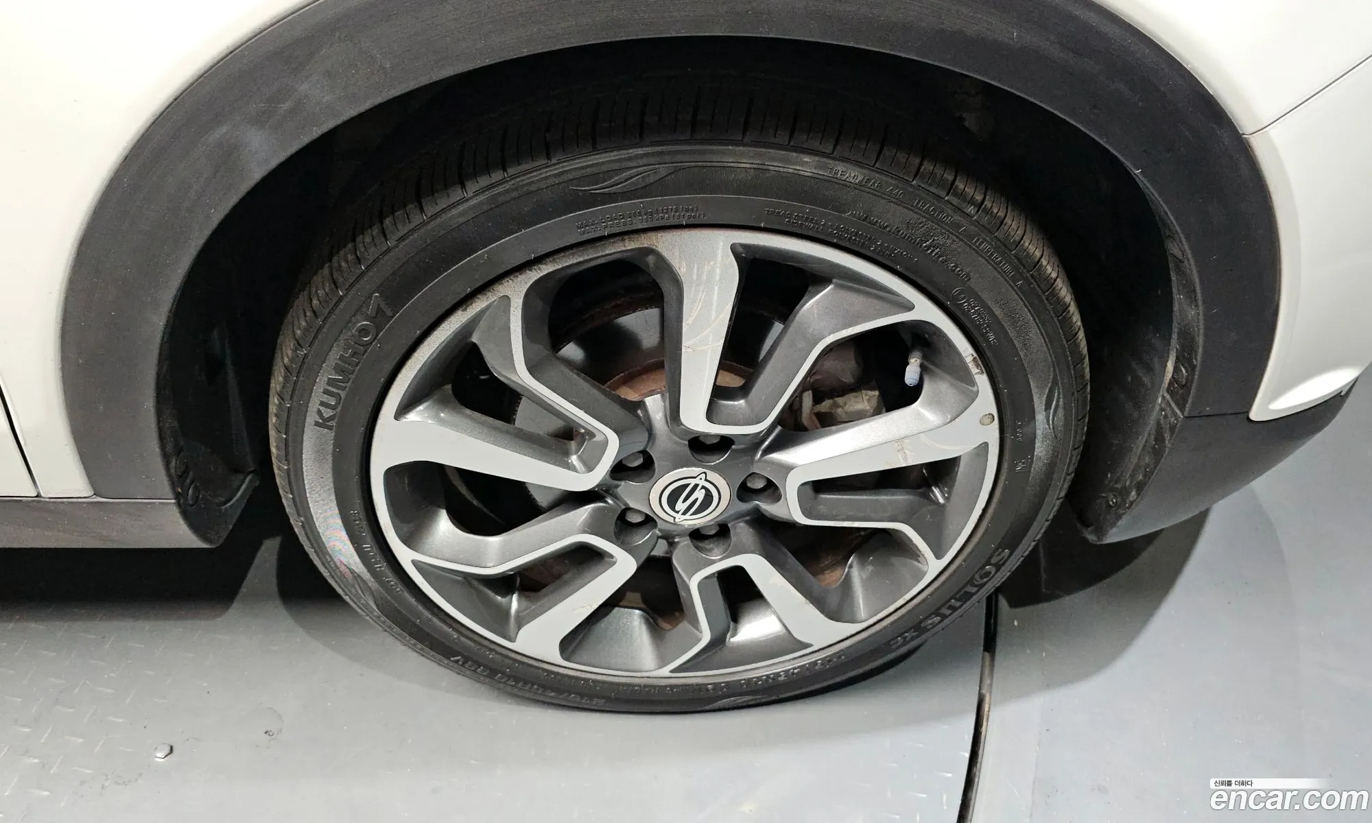 Kg Mobility Ssangyong Tivoli Diesel Lx 2Wd - фотография 4513862