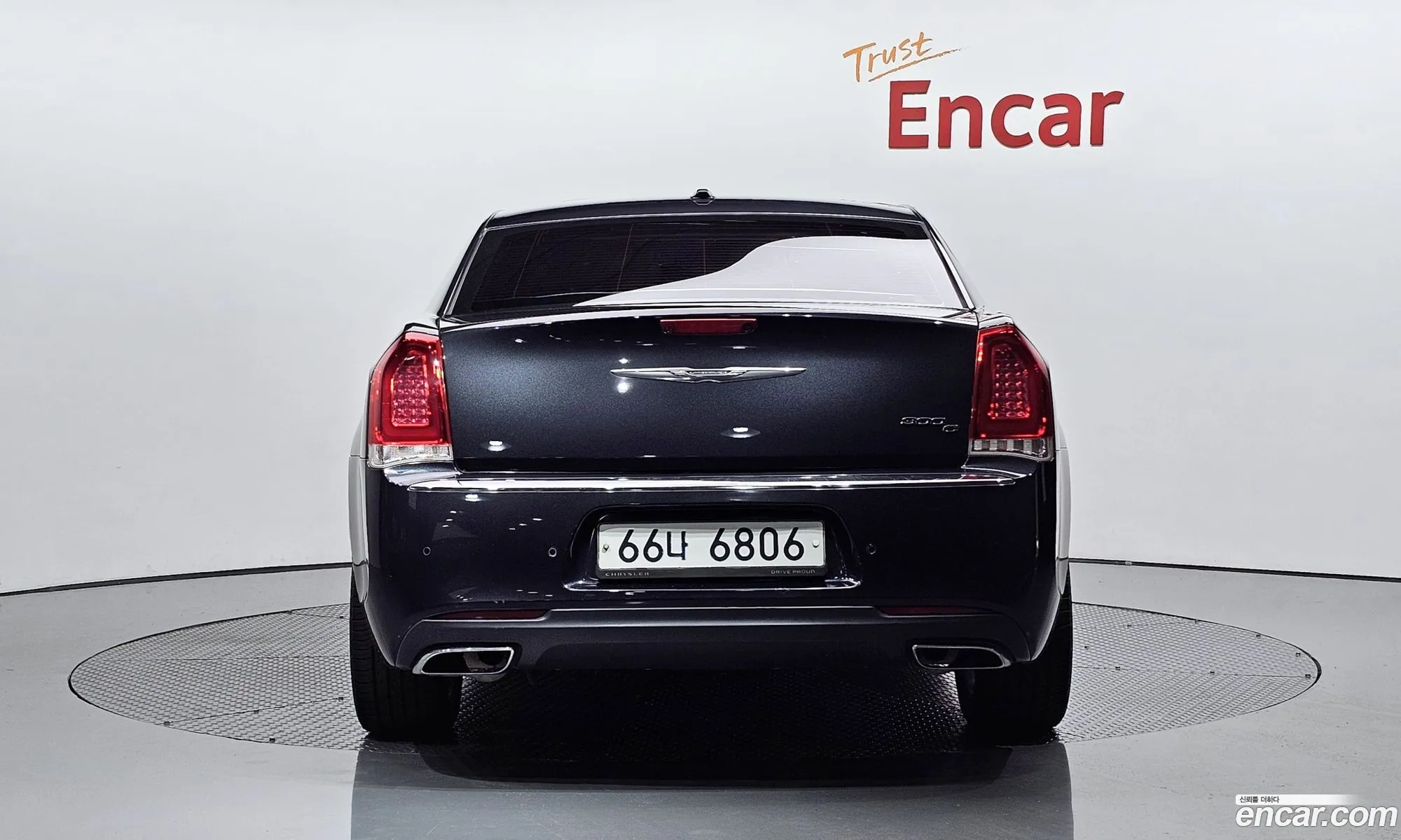Chrysler The New 300C 36 - фотография 3503498