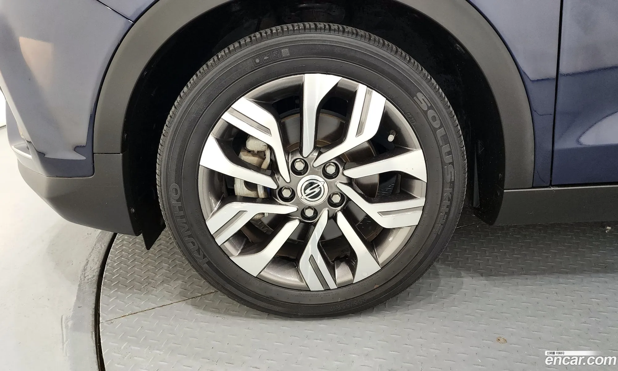 Kg Mobility Ssangyong Tivoli Armor Diesel Vx 2Wd - фотография 14390760