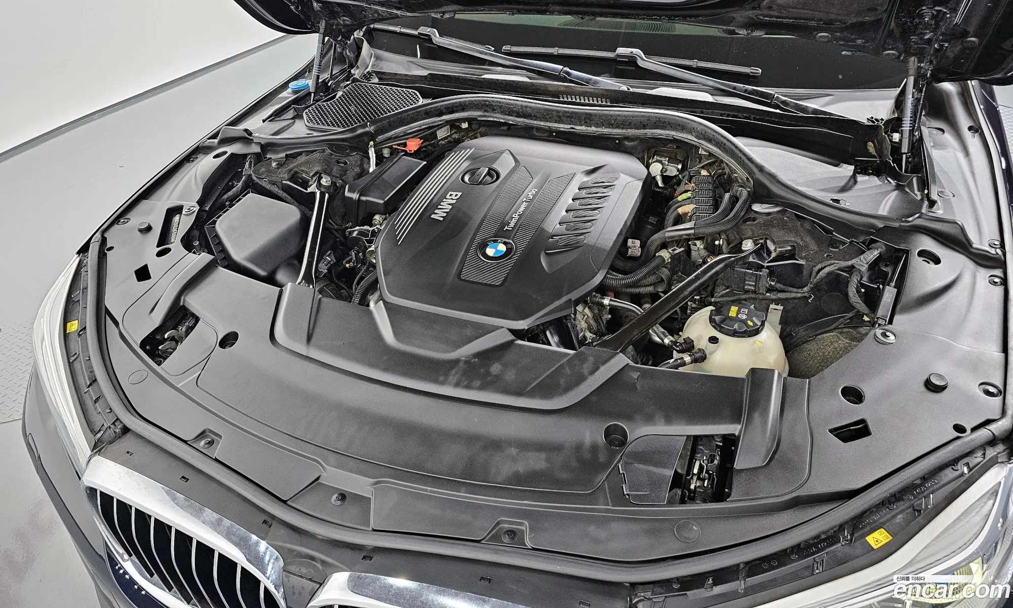 BMW 7 Series G11 740D xDrive M Sports - фотография 12393551