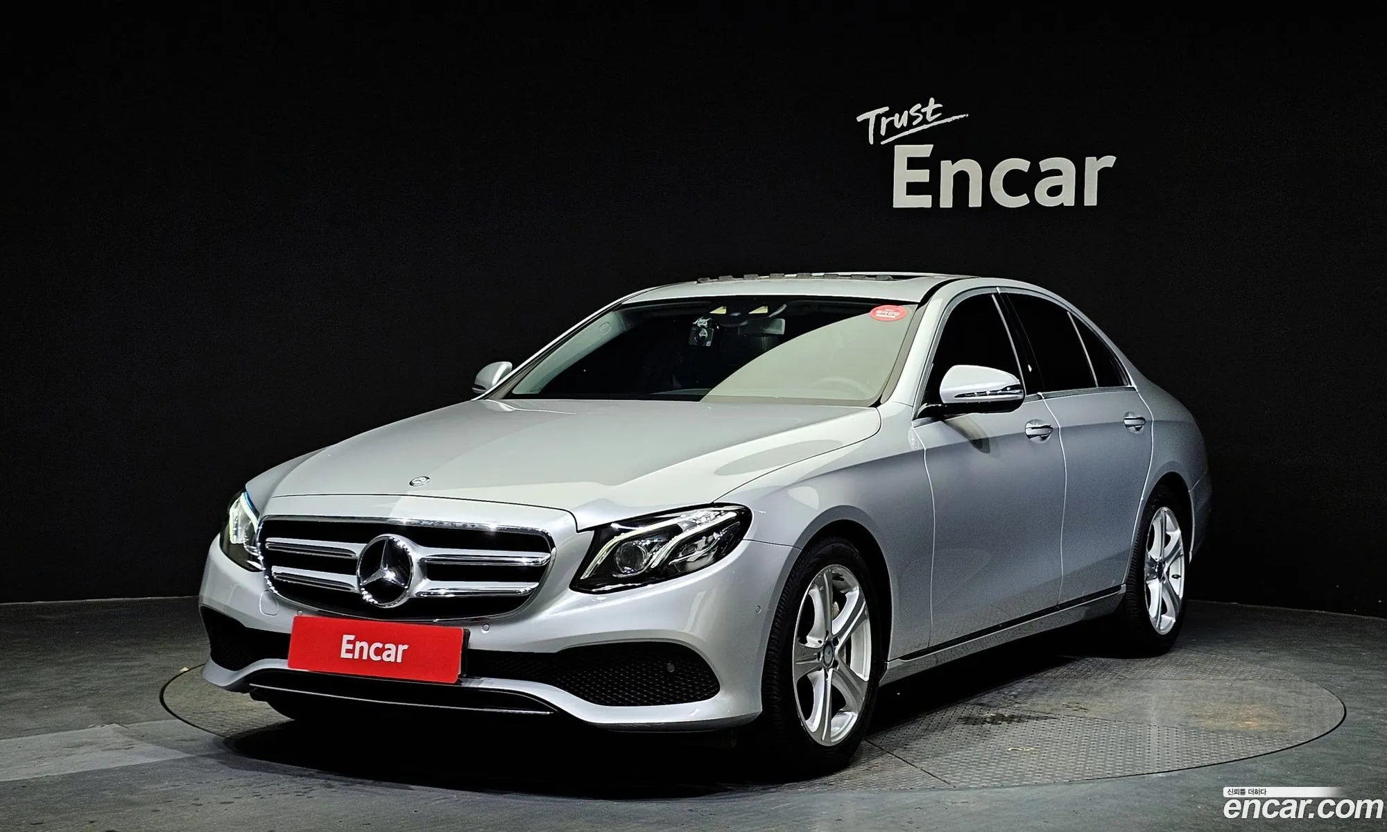 E-Class W213E220D Avantgarde - фотография 18099111