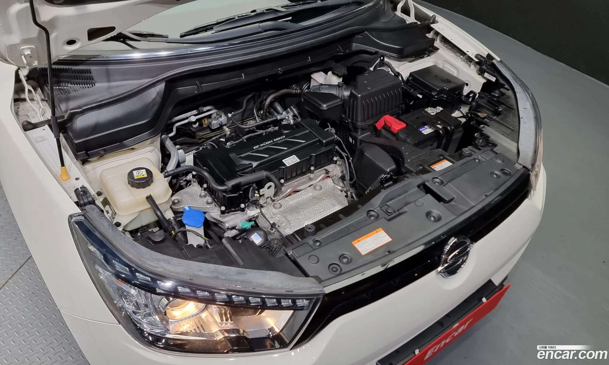 Kg Mobility Ssangyong Tivoli Armor Vx 2Wd - фотография 14390773