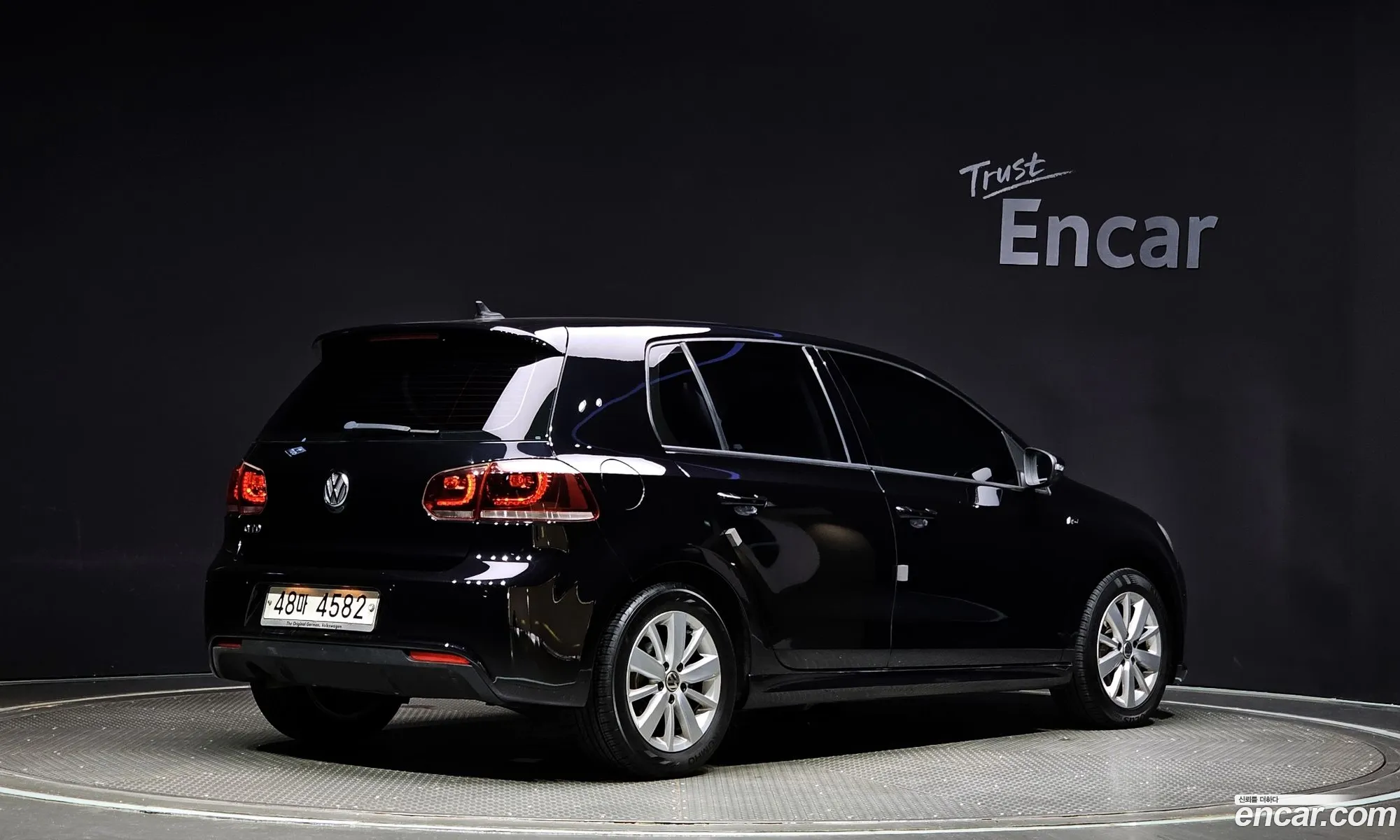 Volkswagen Golf 6Th Generation 16 Tdi Bluemotion Style Edition - фотография 12633516