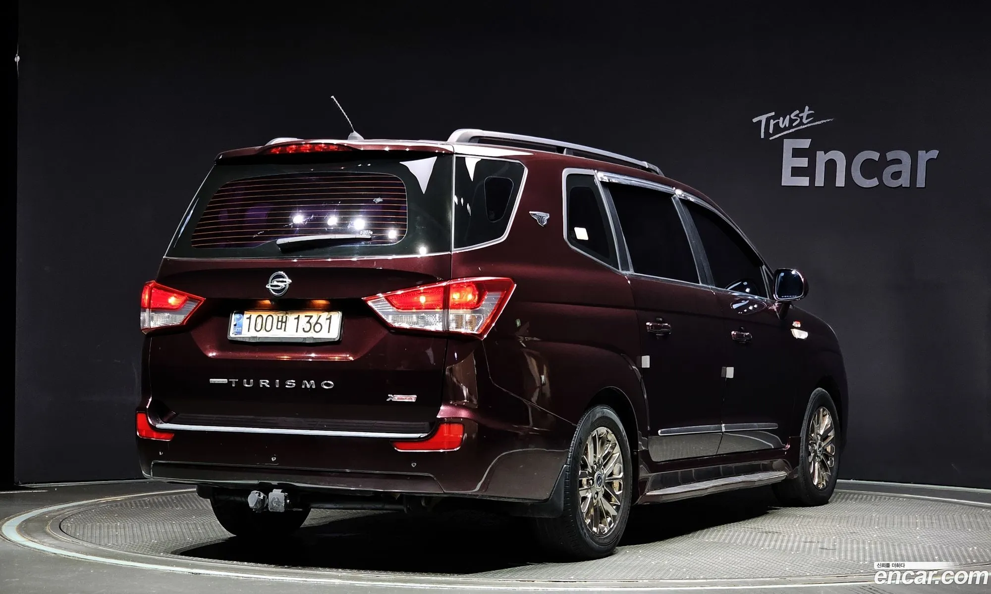 Kg Mobility Ssangyong Korando Turismo 4Wd 9-Seater Adventure 60Th Edition - фотография 4379228