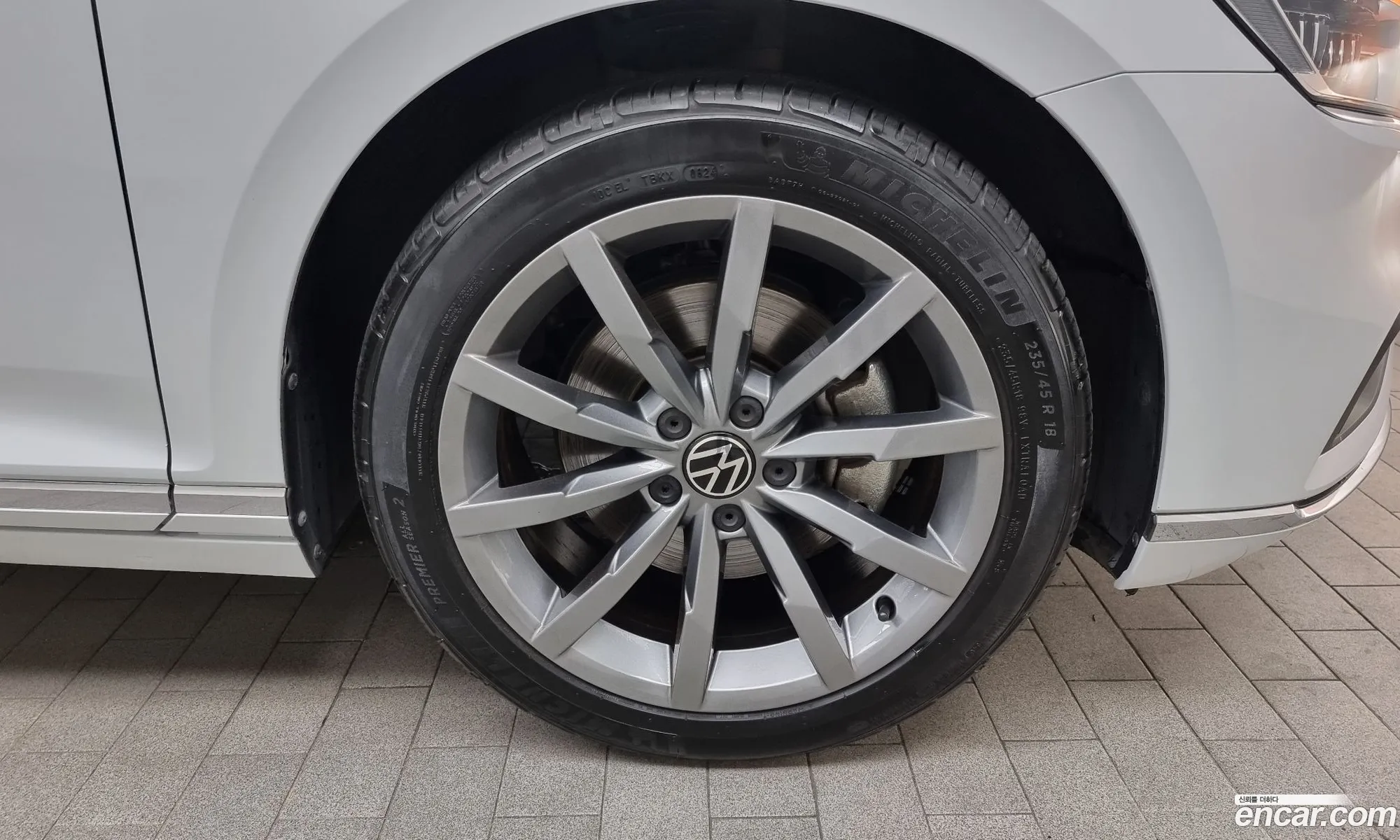 Volkswagen Passat GtB8 20 Tdi Prestige - фотография 12635187