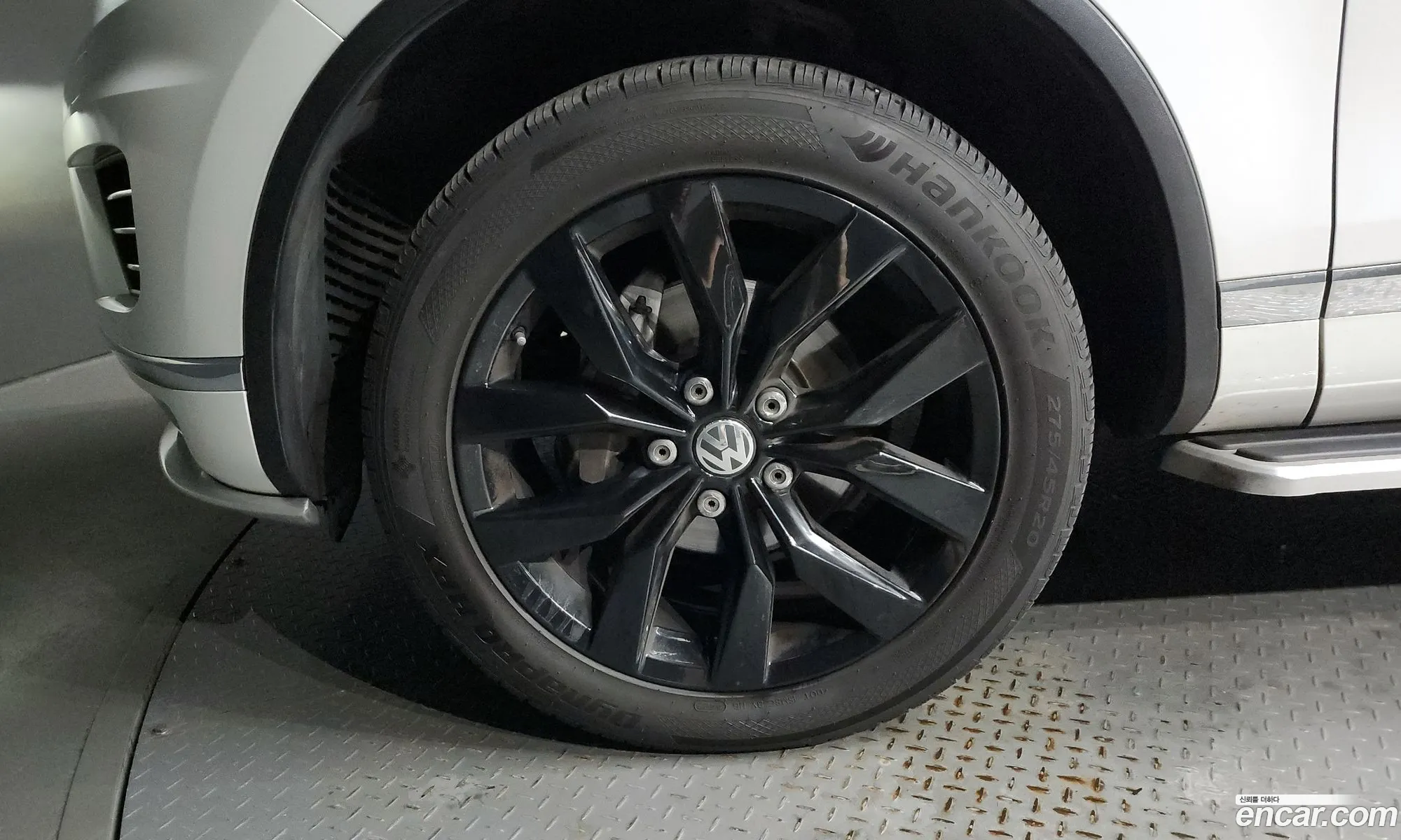 Volkswagen New Touareg V6 30 Tdi Bluemotion Premium 7P5 - фотография 12631699