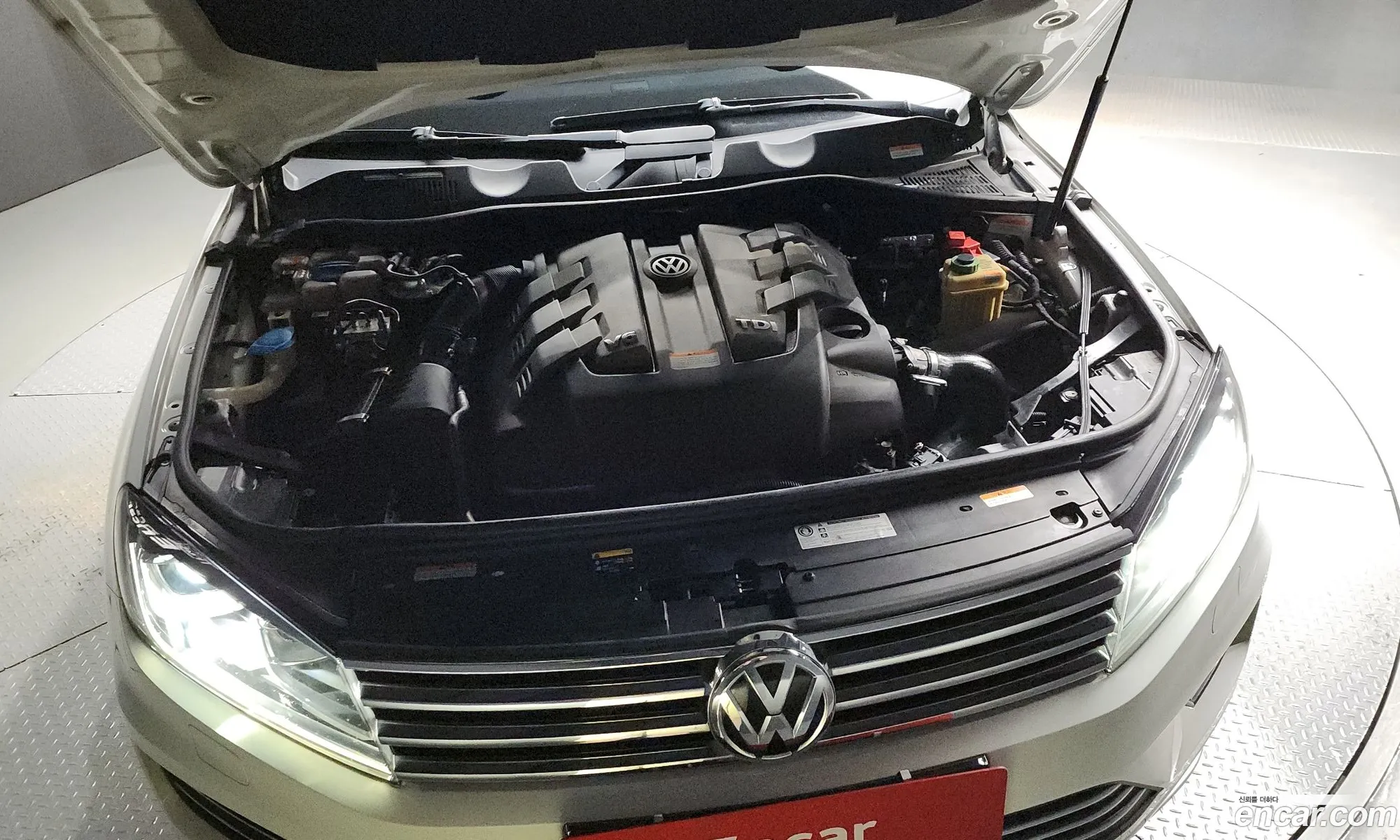 Volkswagen New Touareg V6 30 Tdi Bluemotion Premium 7P5 - фотография 12631700