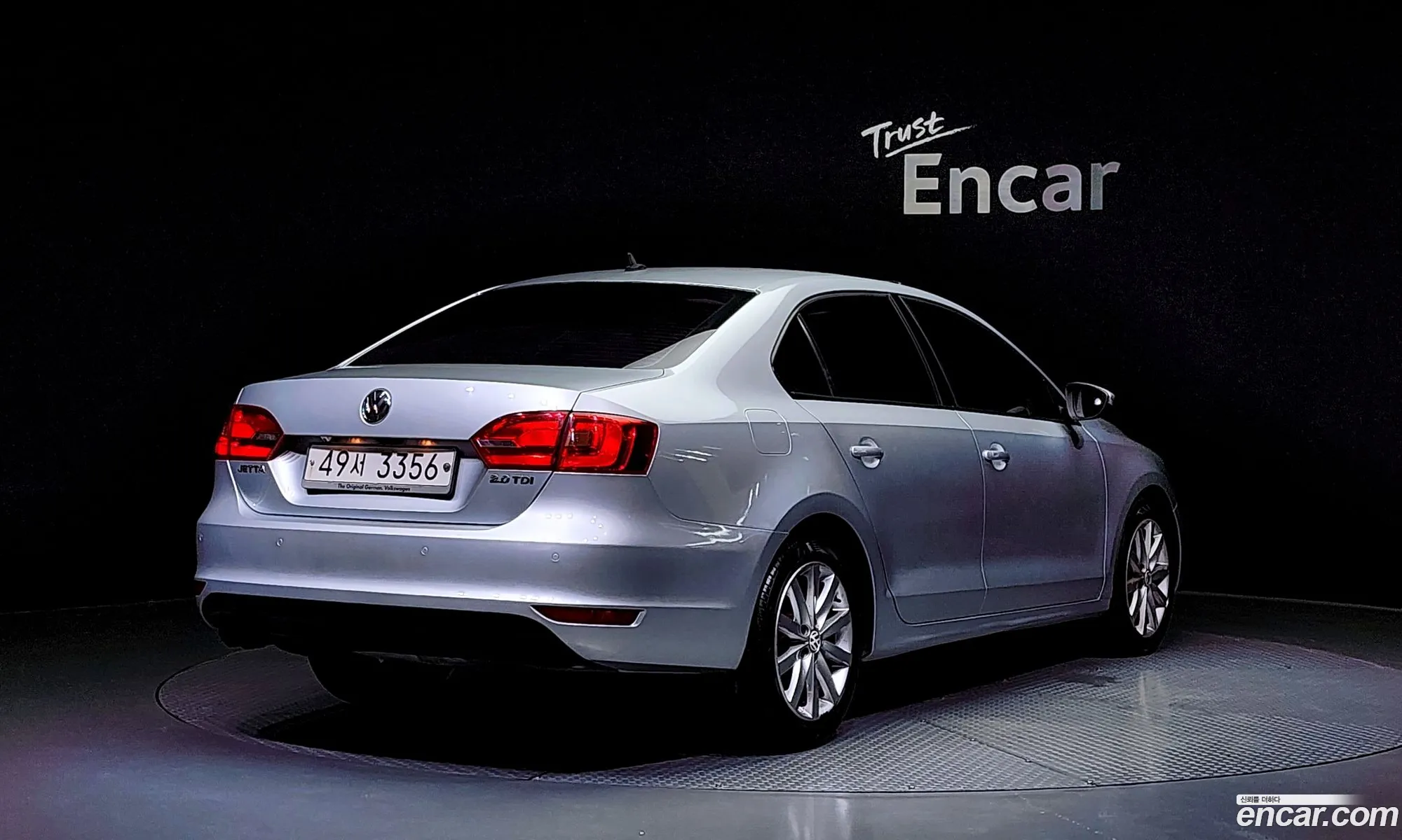 Volkswagen New Jetta 20 Tdi 6Th Generation - фотография 12633558