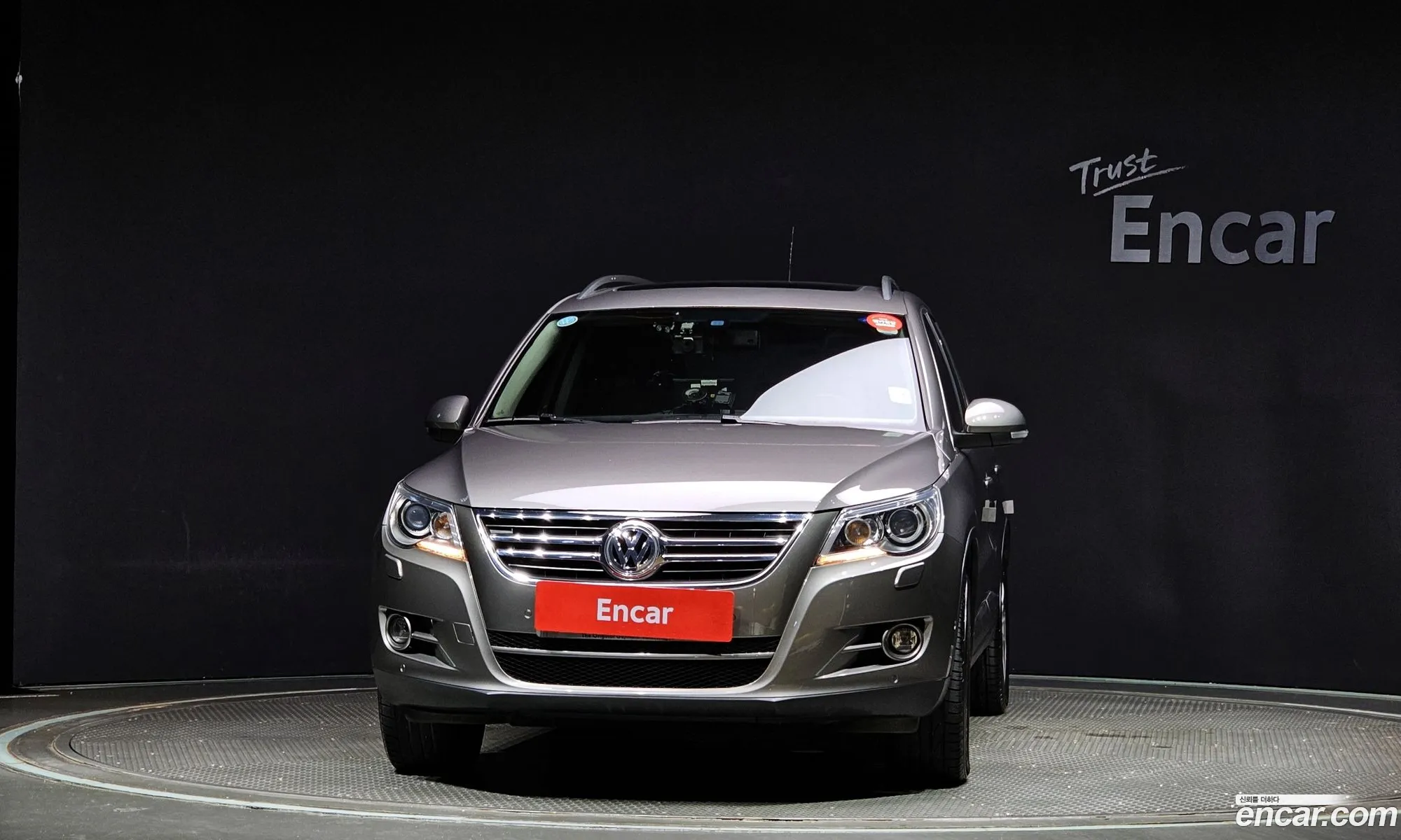 Volkswagen Tiguan 20 Tdi 5N - фотография 12631721